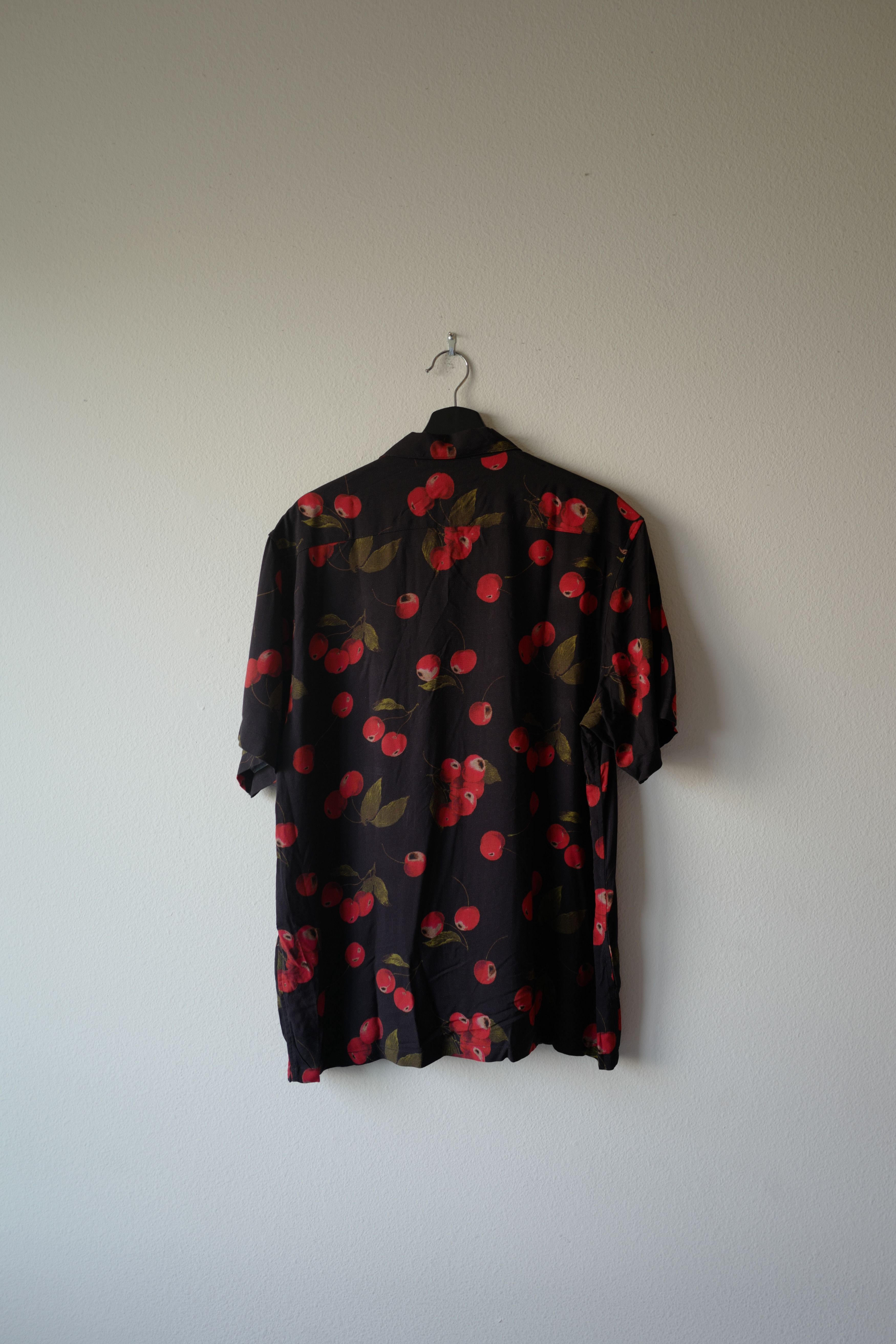 Supreme Supreme Cherry Rayon Shirt Size US XL / EU 56 / 4 - 3 Thumbnail