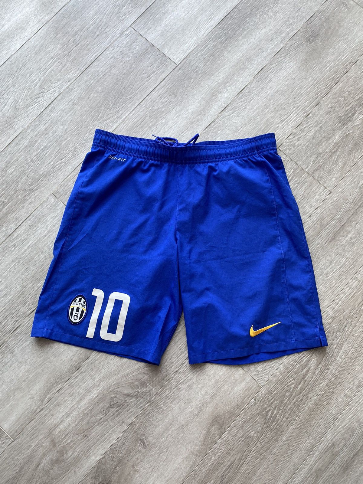 Nike × Vintage Vintage Nike shorts FC Juventus swoosh y2k style size M Size US 32 / EU 48 - 1 Thumbnail