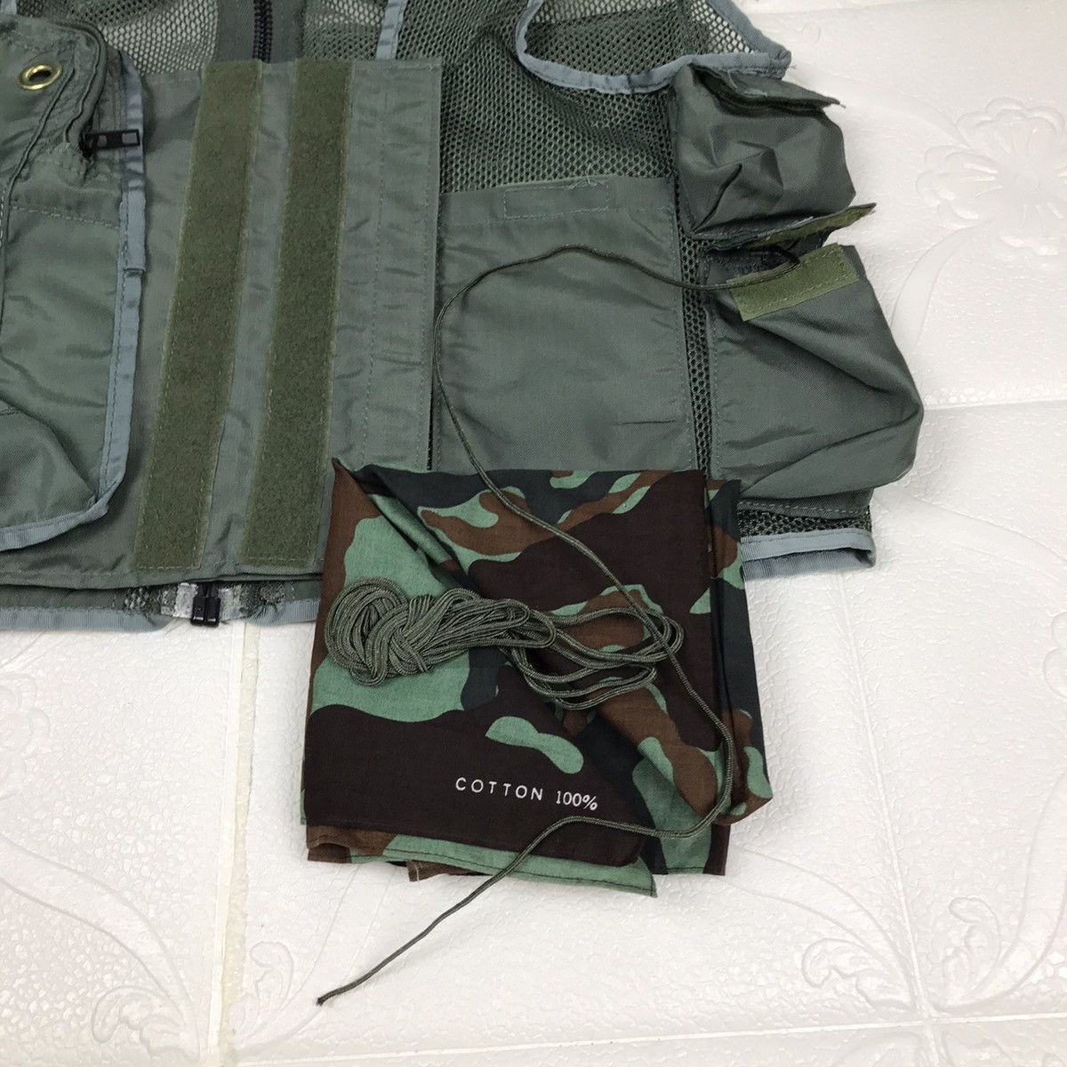 Vintage Vintage 70/80s Army Tactical Issue Survival Vest Jacket Size US M / EU 48-50 / 2 - 10 Thumbnail