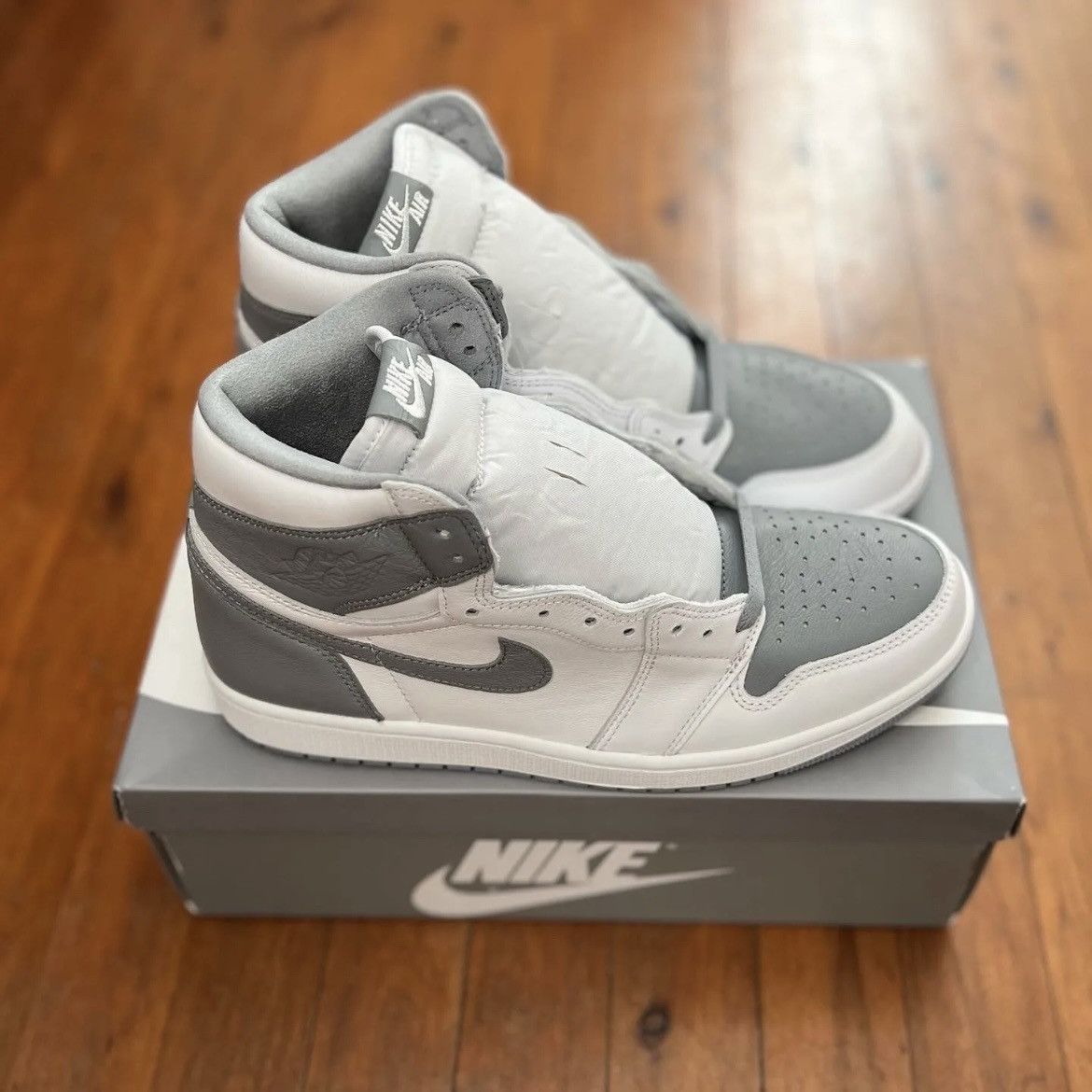Jordan Brand Air Jordan 1 High OG 'Stealth' size US 11 (NEW) Size US 11 / EU 44 - 4 Thumbnail