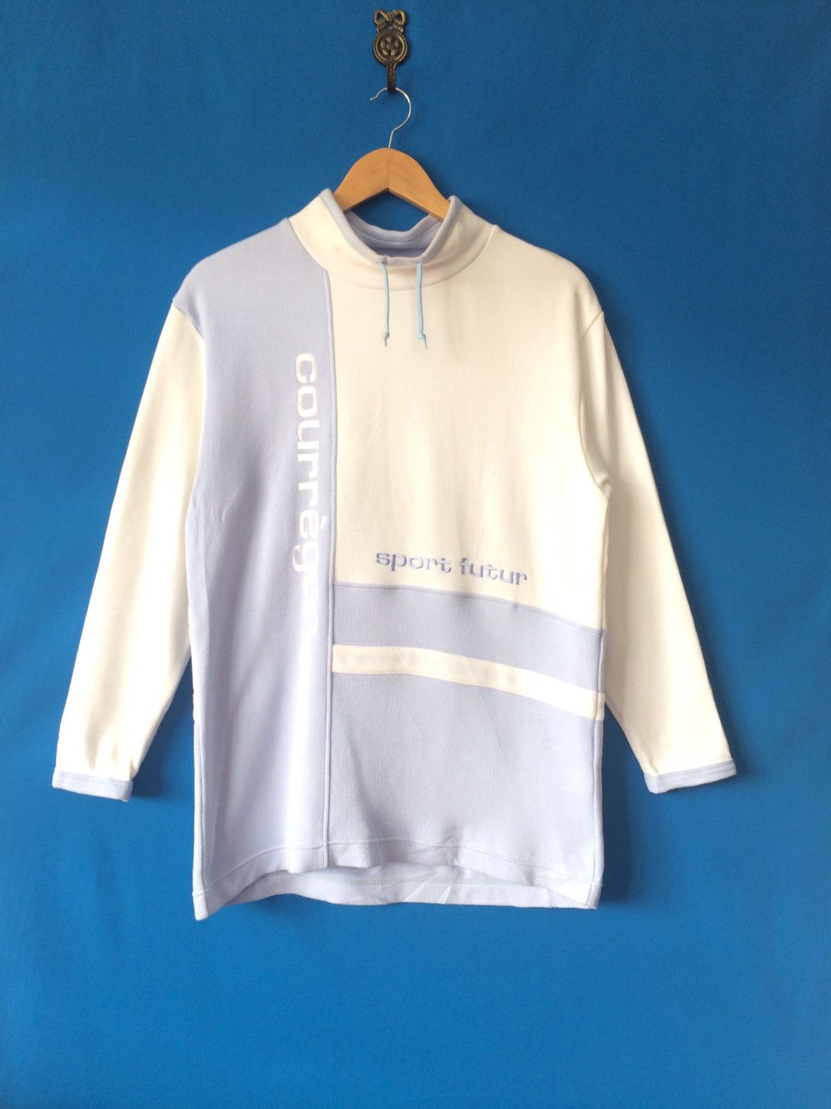 Courreges COURREGES PARIS SWEATSHIRT BIG LOGO SPELL OUT EMBROIDERED Size US M / EU 48-50 / 2 - 1 Thumbnail