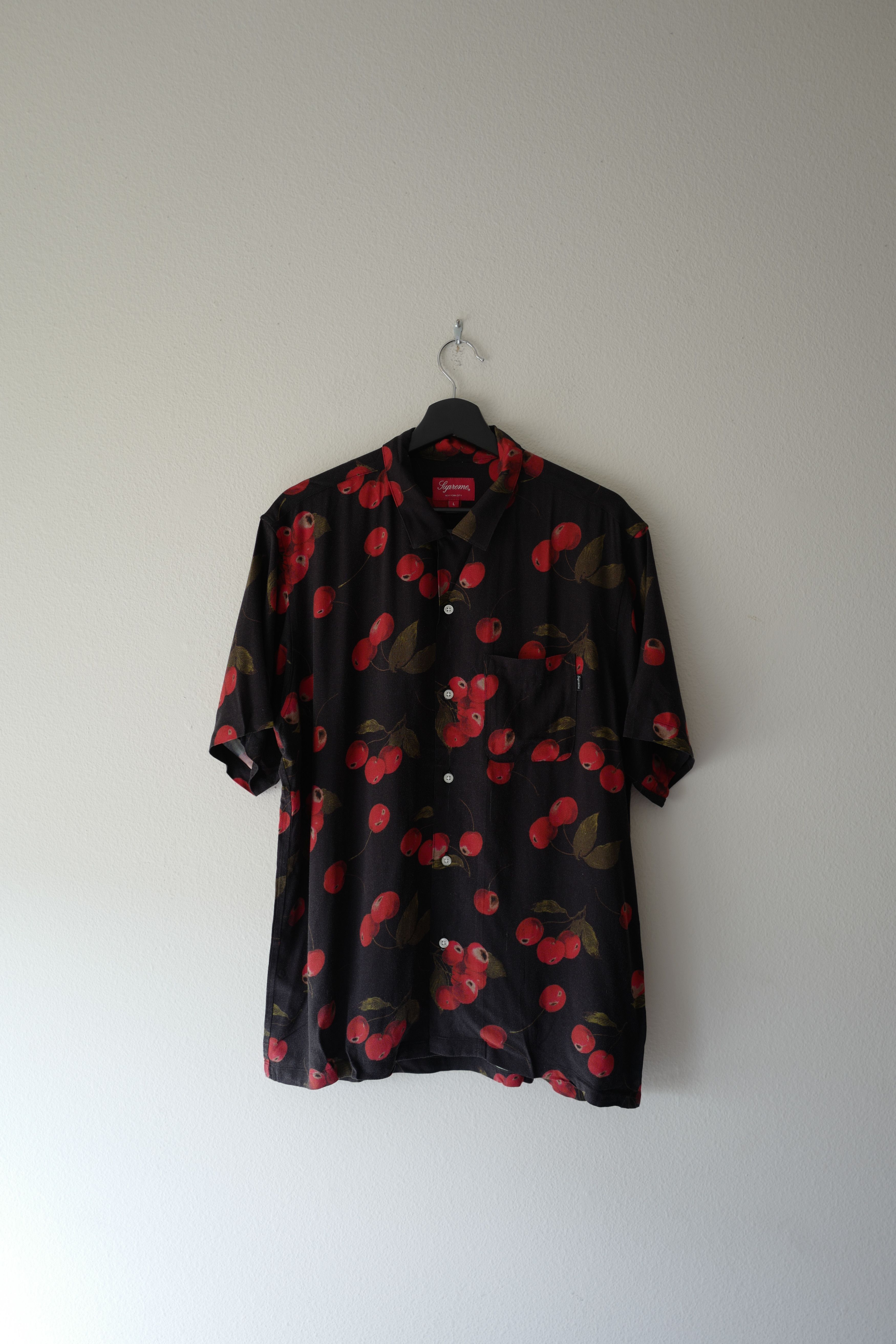 新品本物 supreme cherries 2023 s/s Cherries shirt Spring/Summer メンズ