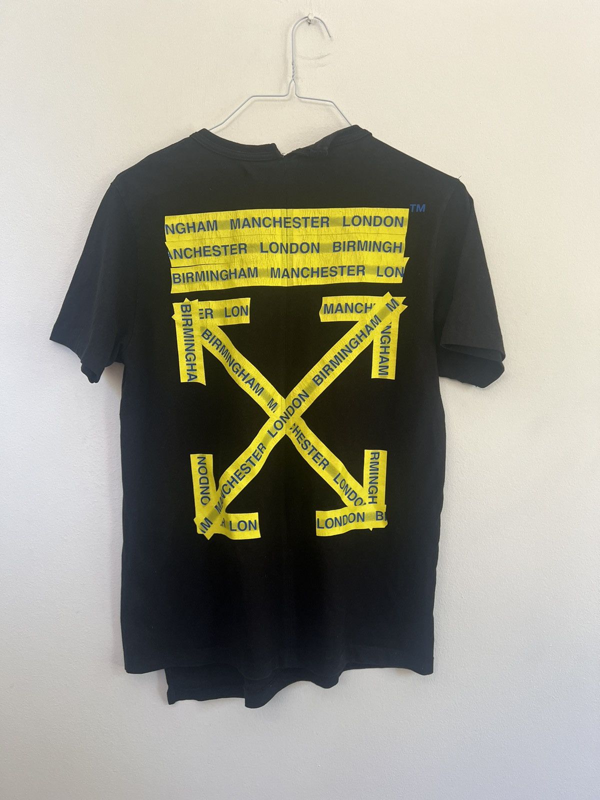 Off-White Off white x Selfridges TEE Size US S / EU 44-46 / 1 - 1 Thumbnail