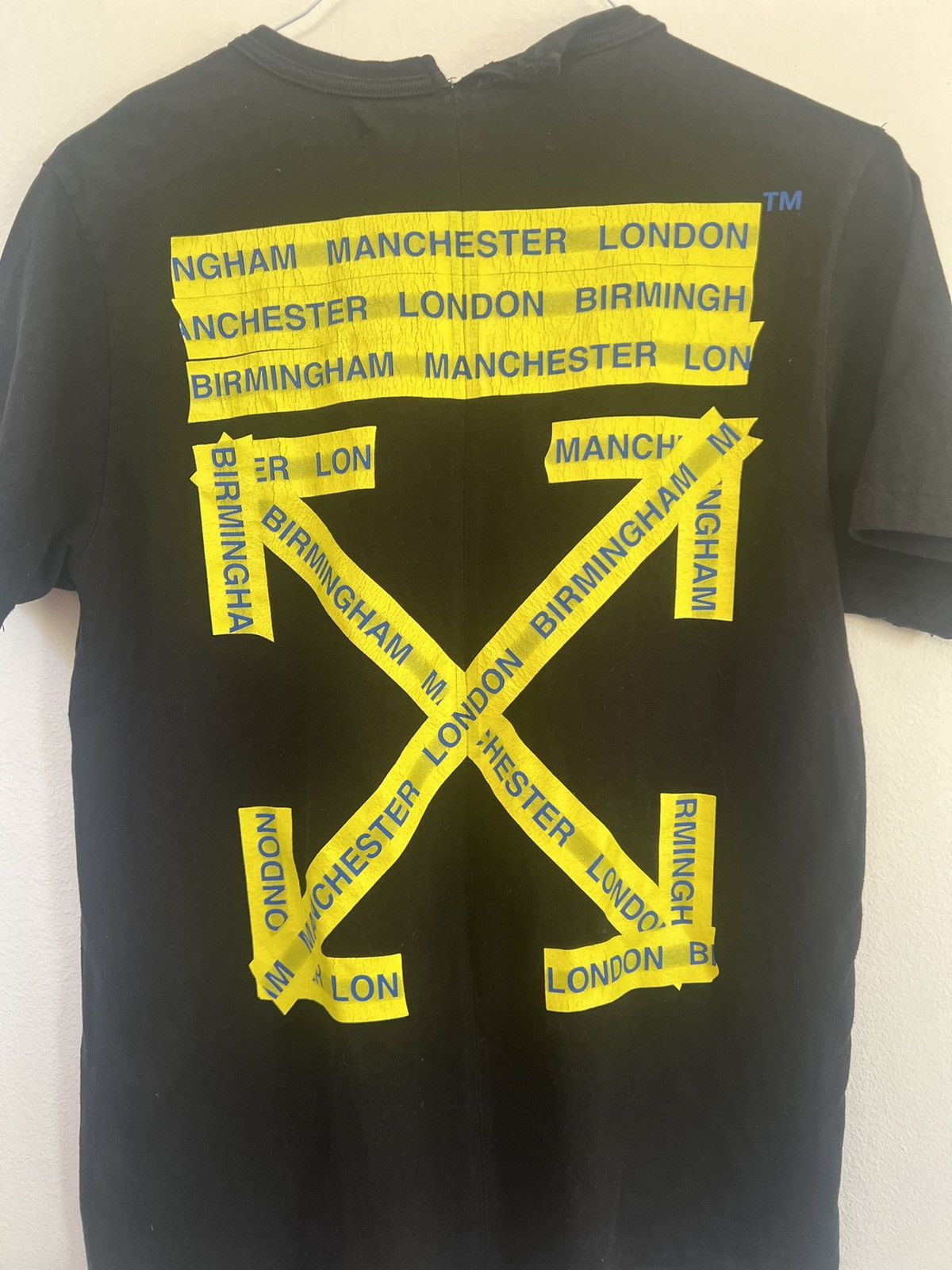 Off-White Off white x Selfridges TEE Size US S / EU 44-46 / 1 - 5 Thumbnail