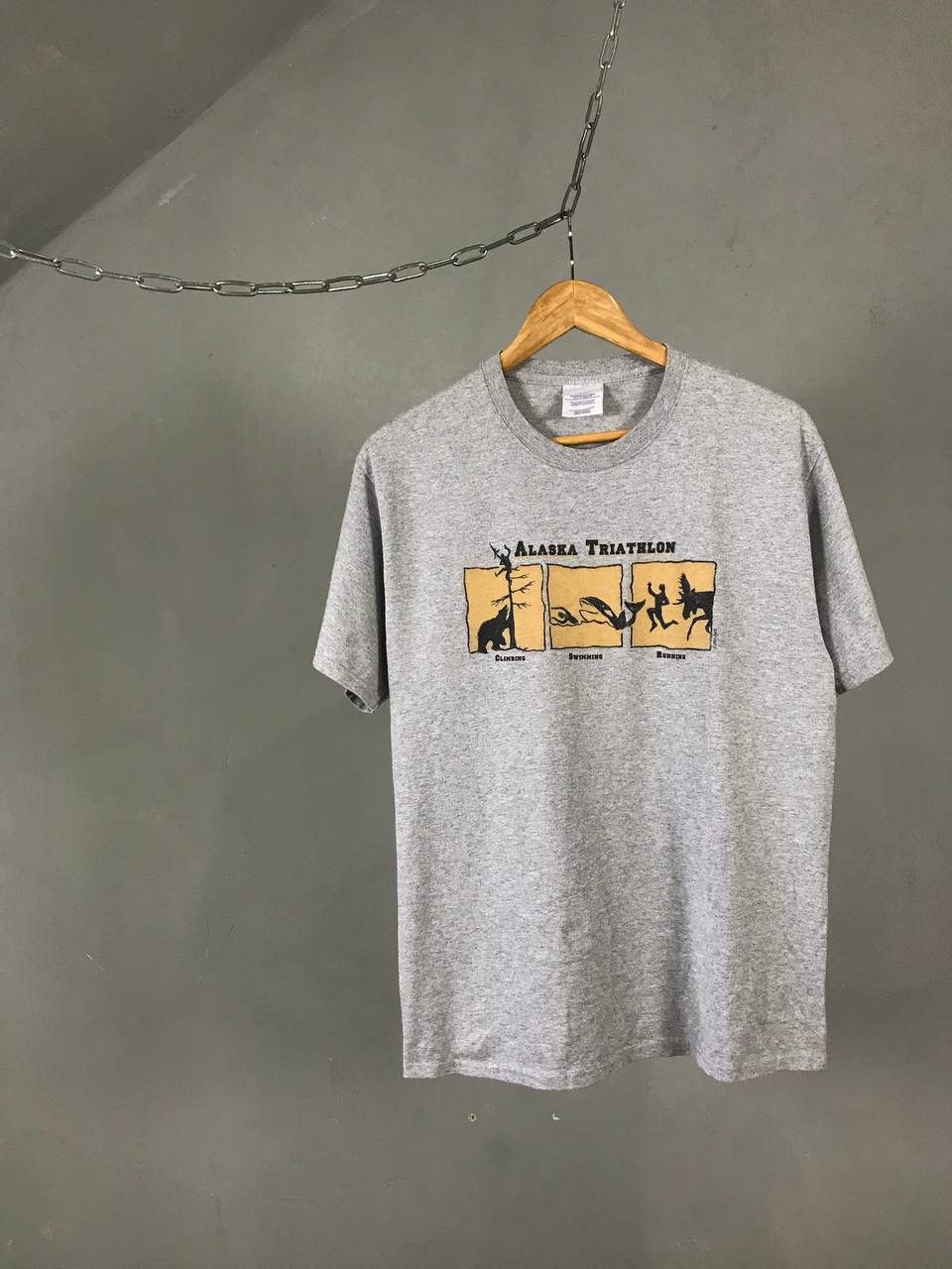 Vintage Alaska triatlon vintage humor streetwear tee Size US M / EU 48-50 / 2 - 1 Thumbnail