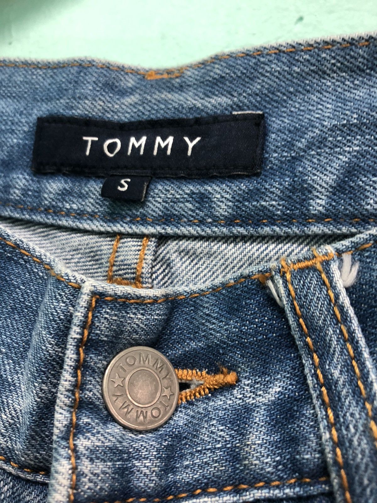 Tommy Hilfiger × Tommy Jeans × Vintage VINTAGE SELVEDGE TOMMY BLUE WASH DENIM JEANS Size US 30 / EU 46 - 7 Thumbnail