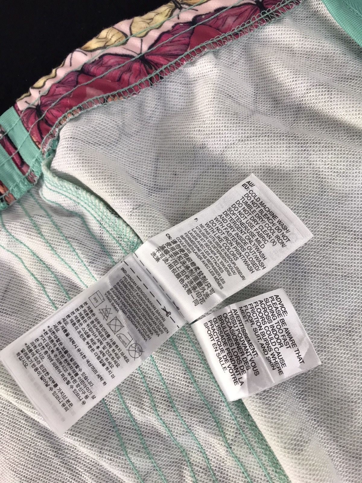 Adidas Adidas Sportswear Multicolour Zipper Skirt Butterfly R382j Size 28" / US 6 / IT 42 - 12 Thumbnail