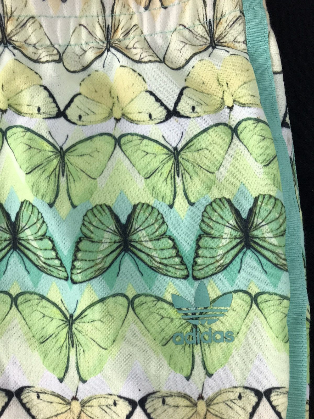 Adidas Adidas Sportswear Multicolour Zipper Skirt Butterfly R382j Size 28" / US 6 / IT 42 - 4 Thumbnail