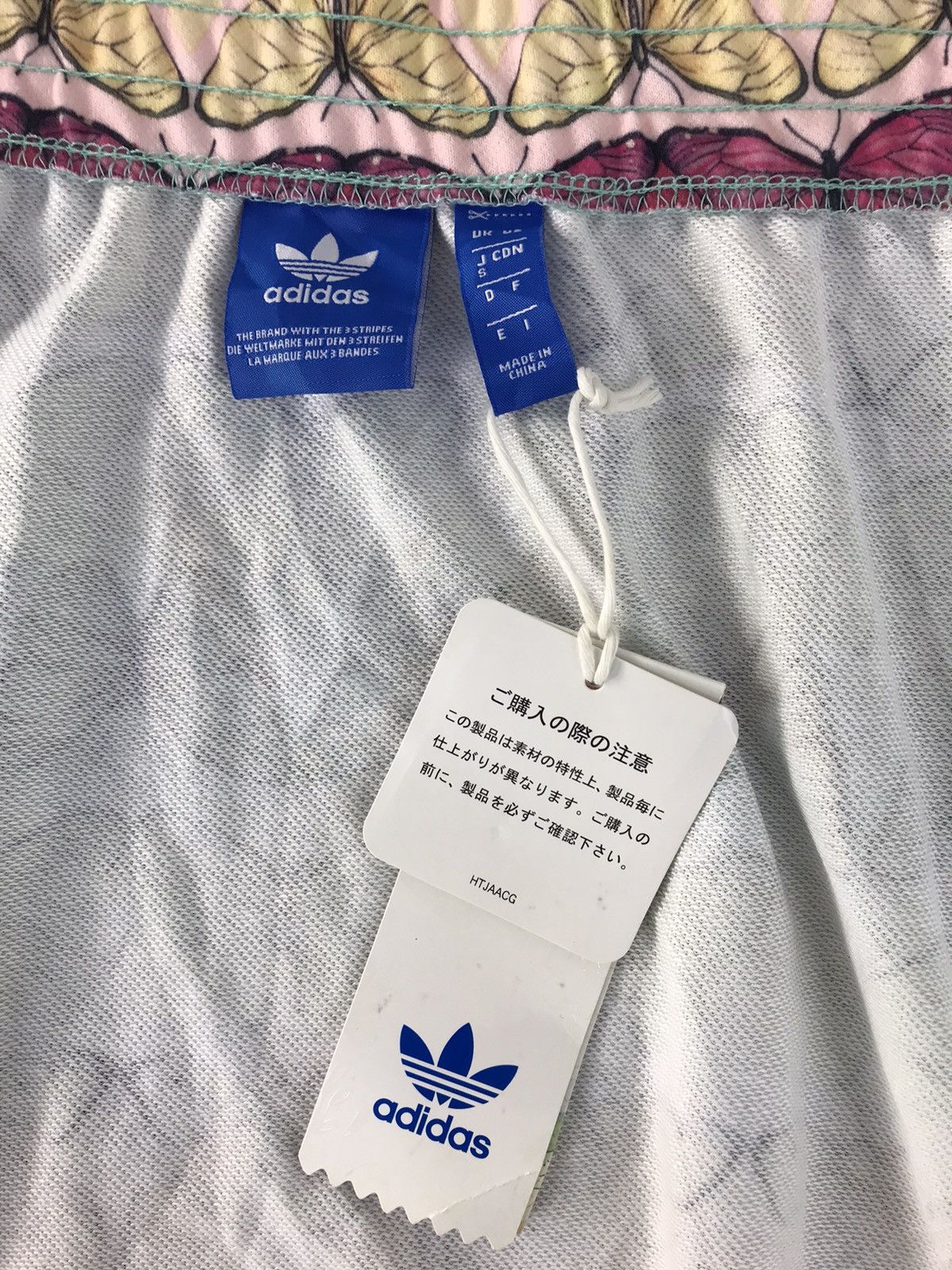 Adidas Adidas Sportswear Multicolour Zipper Skirt Butterfly R382j Size 28" / US 6 / IT 42 - 9 Thumbnail