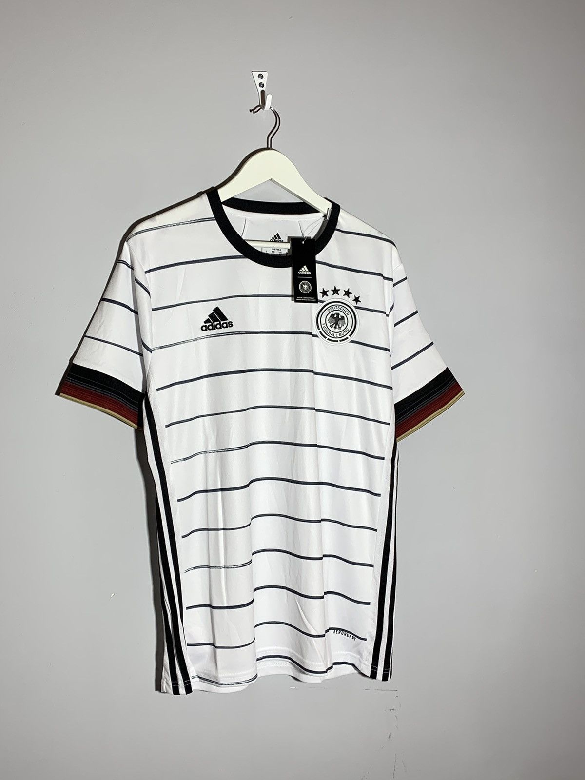 Adidas Germany Adidas 2020 New Home Y2k Streetwear Football Shirt Size US L / EU 52-54 / 3 - 2 Thumbnail