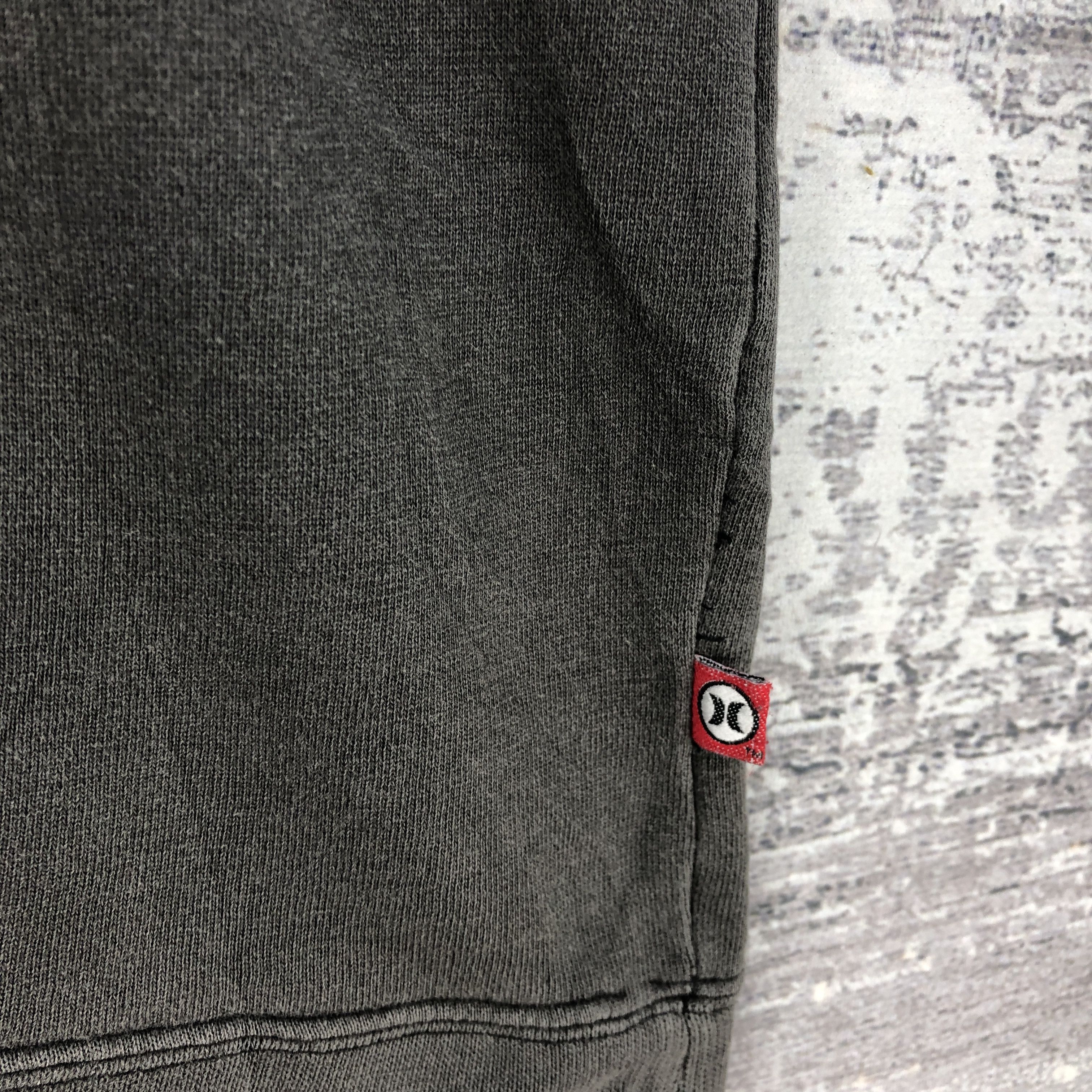 Hurley × Vintage Vintage 90s Hurley Sweater Skater Punk Sweatshirt Jumper Size US L / EU 52-54 / 3 - 4 Thumbnail