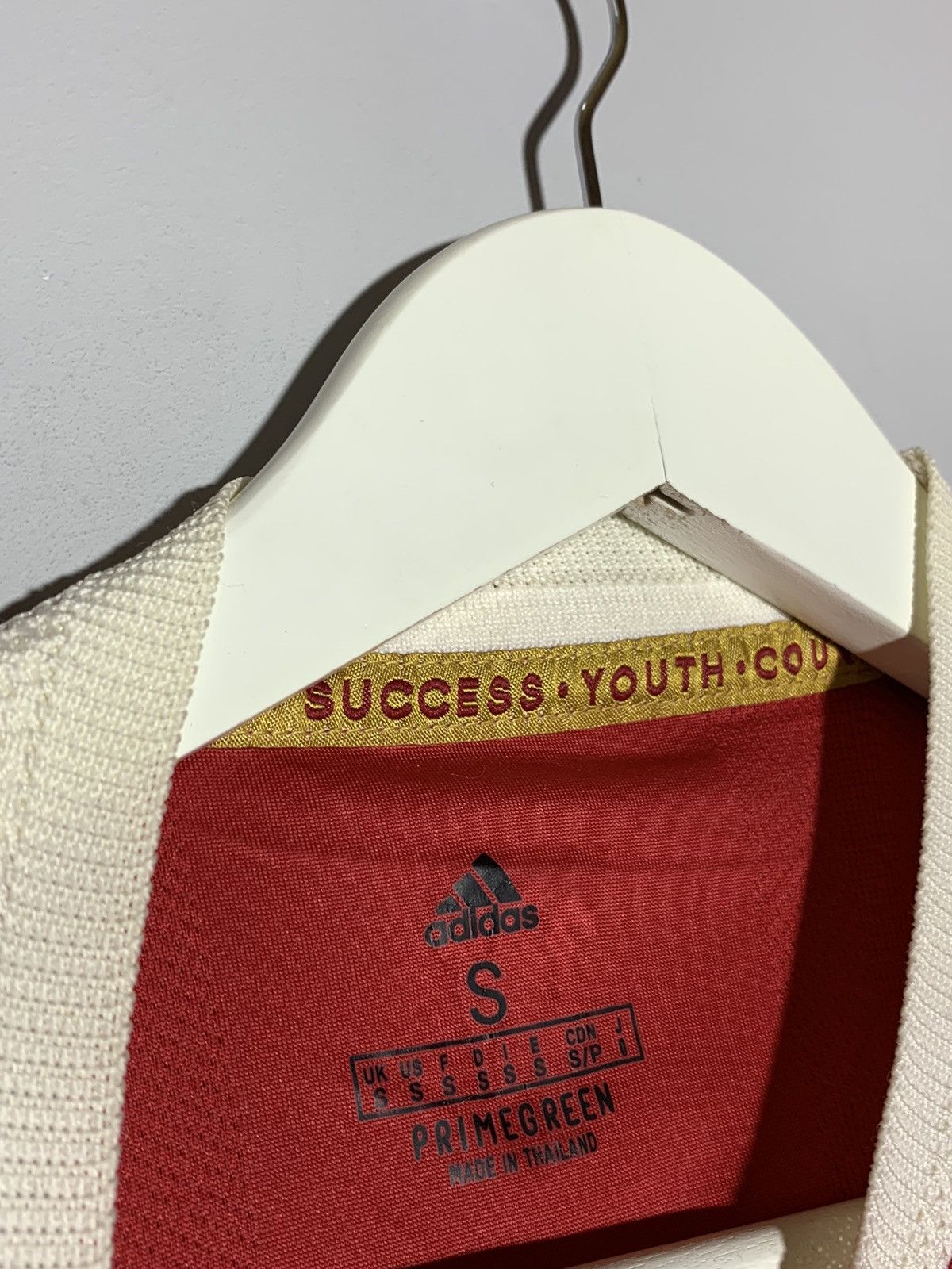 Adidas Manchester United Adidas 2021/22 Home Football Shirt Size US S / EU 44-46 / 1 - 10 Thumbnail
