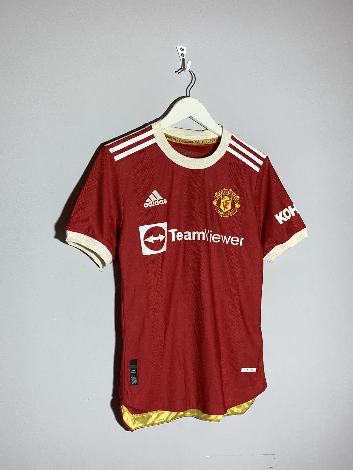Adidas Manchester United Adidas 2021/22 Home Football Shirt Size US S / EU 44-46 / 1 - 2 Thumbnail