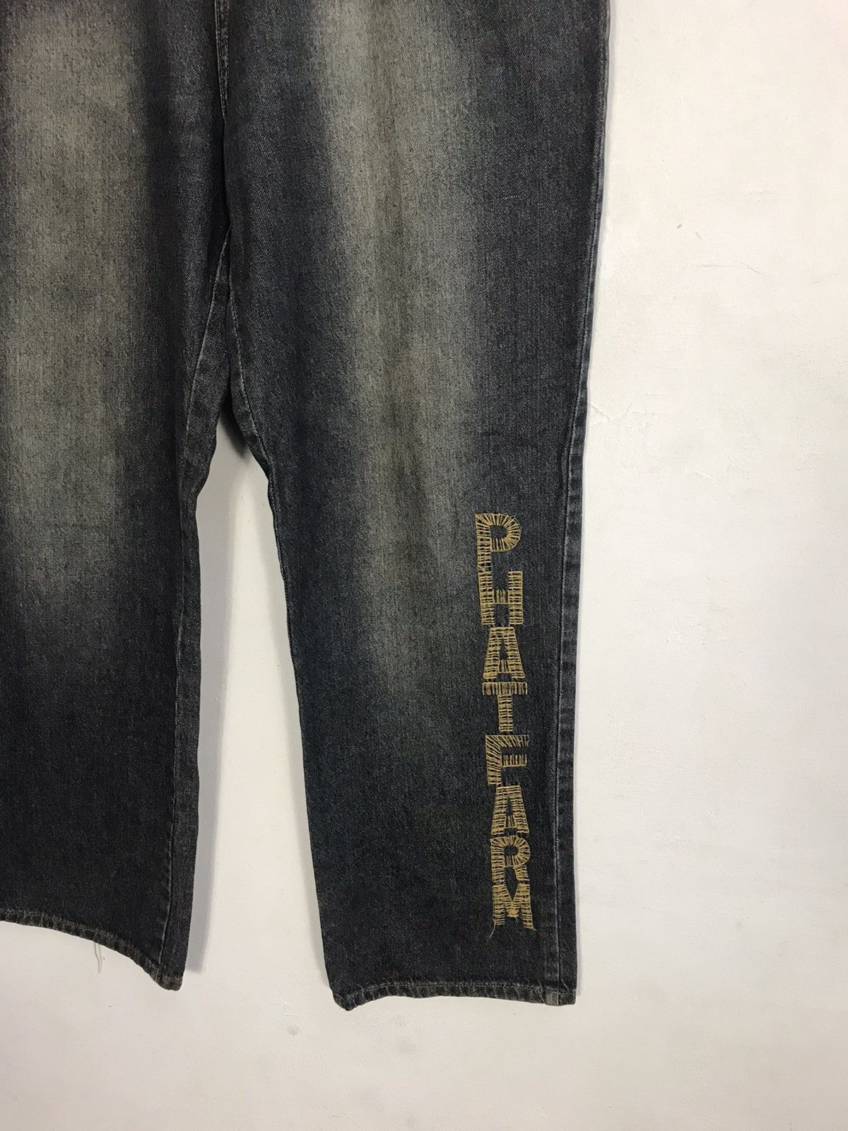 Japanese Brand × Vintage Phat Farm Jeans Faded Denim Jeans Indigo Straight Cut Size US 36 / EU 52 - 4 Thumbnail