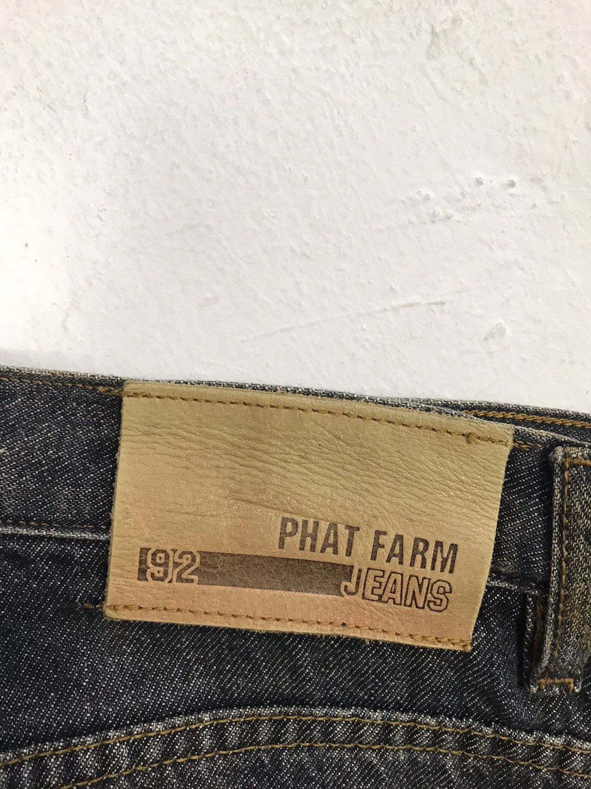 Japanese Brand × Vintage Phat Farm Jeans Faded Denim Jeans Indigo Straight Cut Size US 36 / EU 52 - 9 Thumbnail