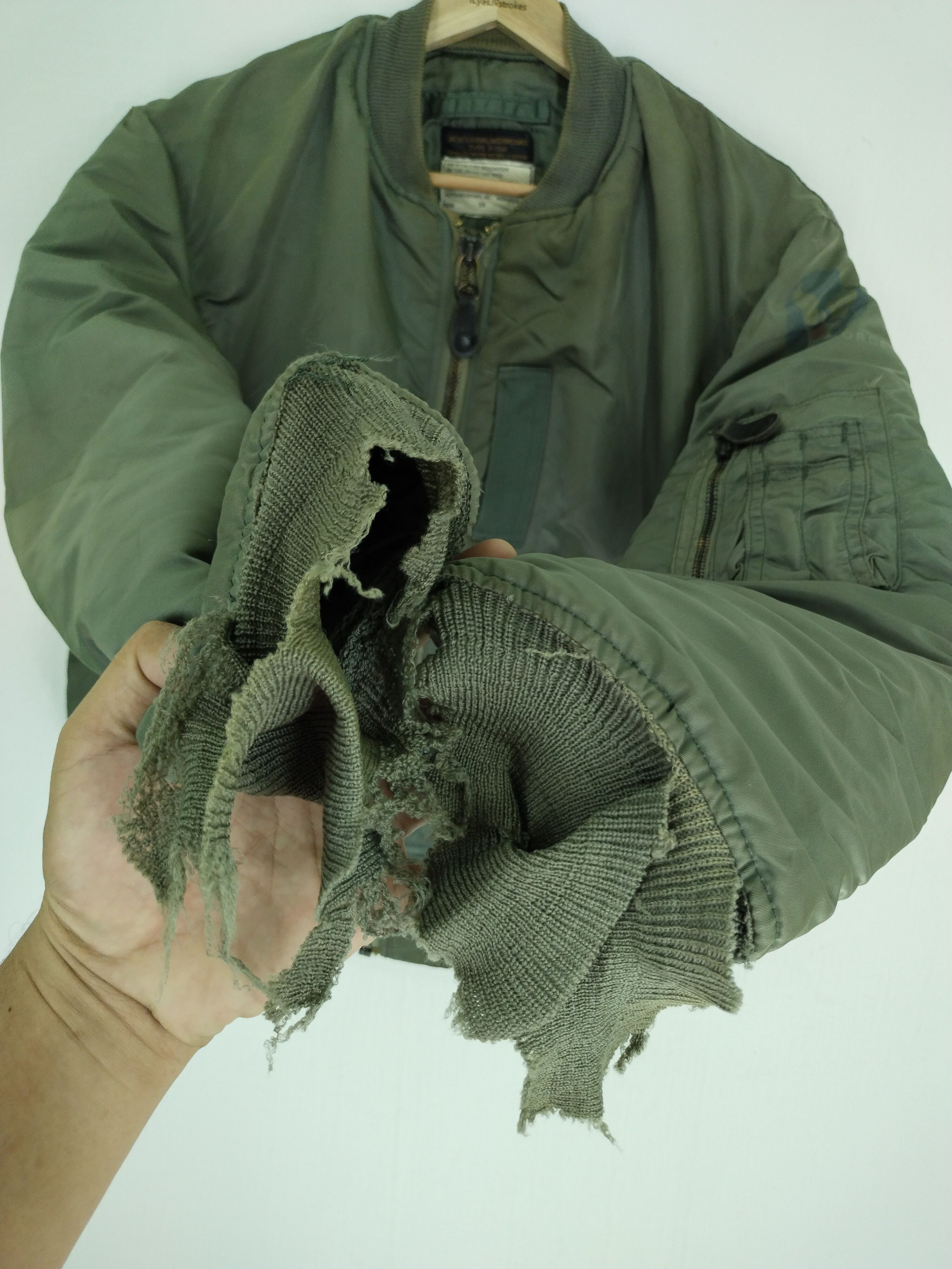 Alpha Industries Vintage Alpha Industries Buzz Rickson's Bomber Jacket Size US M / EU 48-50 / 2 - 8 Thumbnail