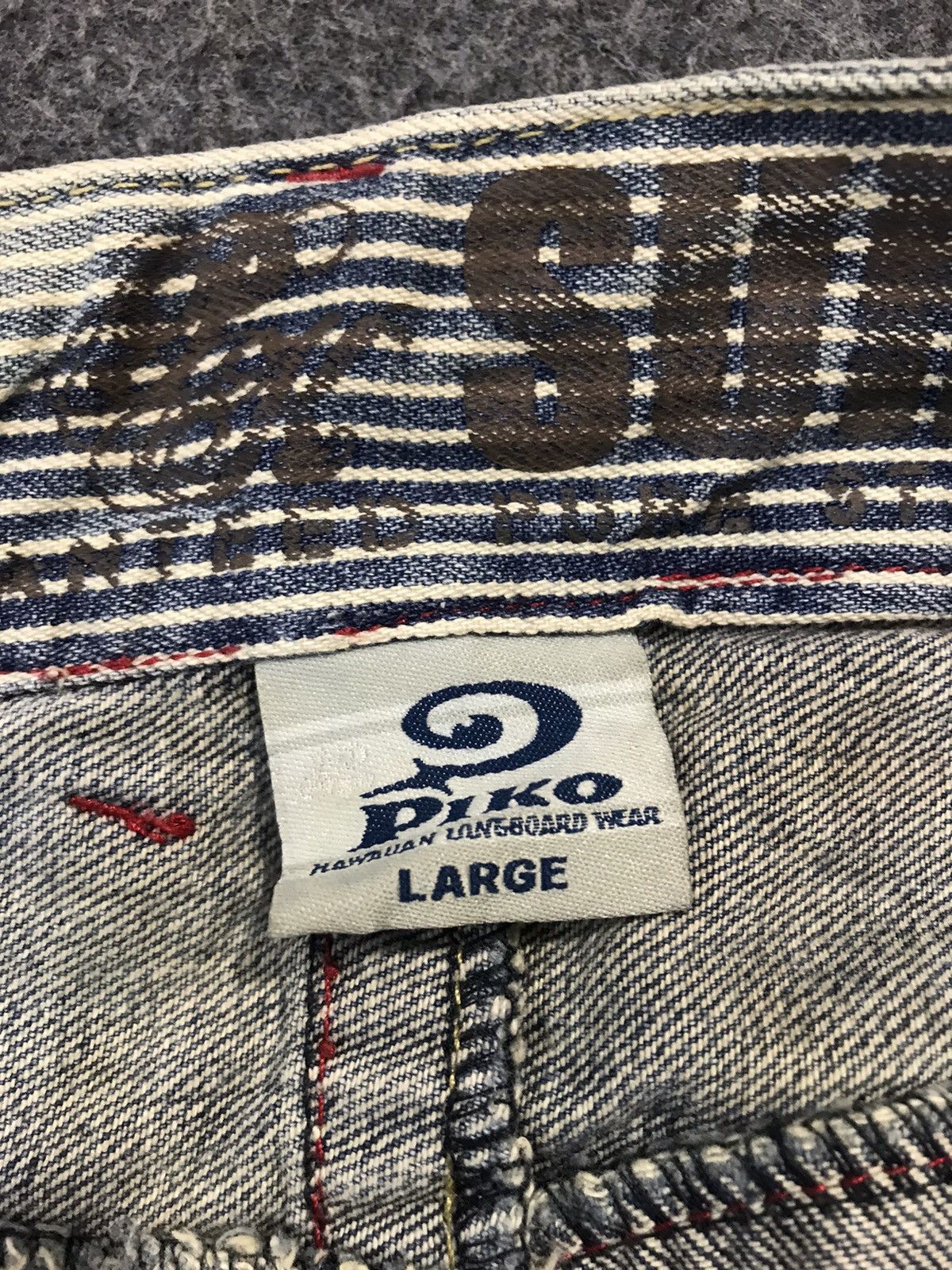 Japanese Brand × Vintage Piko Aloha Surf Distressed Denim Jeans Indigo Size US 32 / EU 48 - 10 Thumbnail