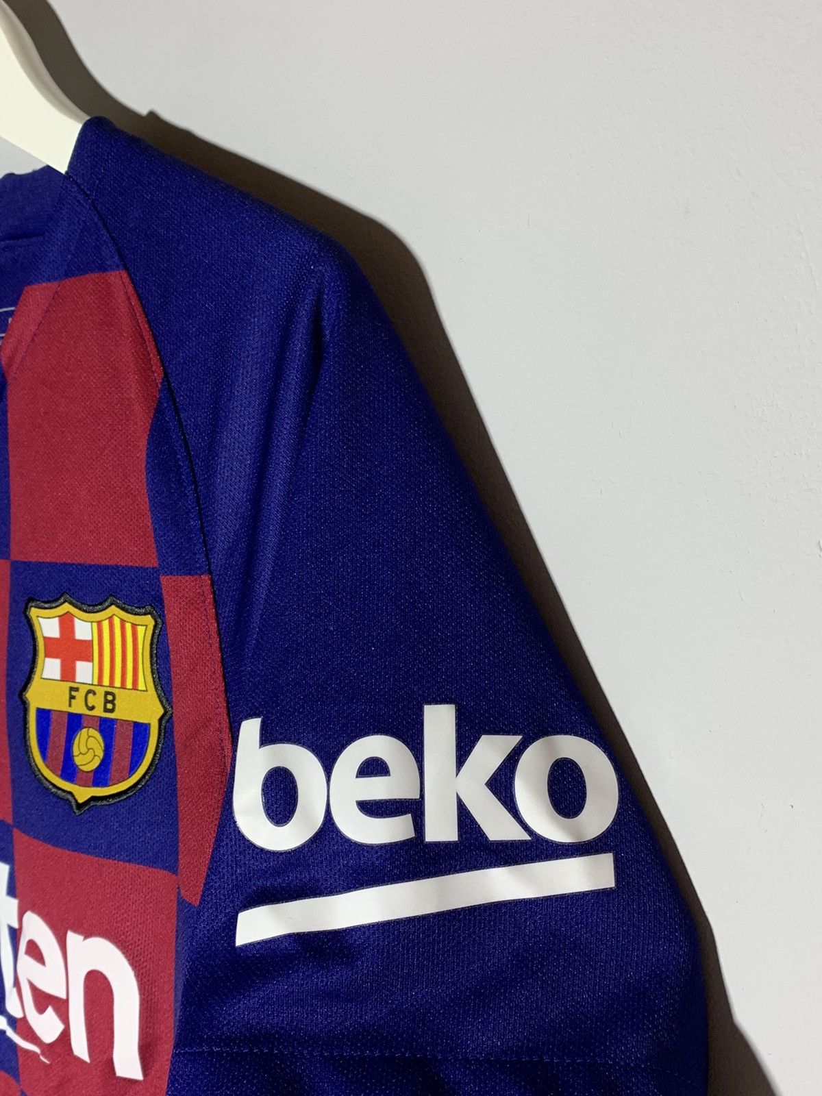 Nike F.C Barcelona Nike 2019/20 Y2k Streetwear Football Shirt Size US S / EU 44-46 / 1 - 5 Thumbnail