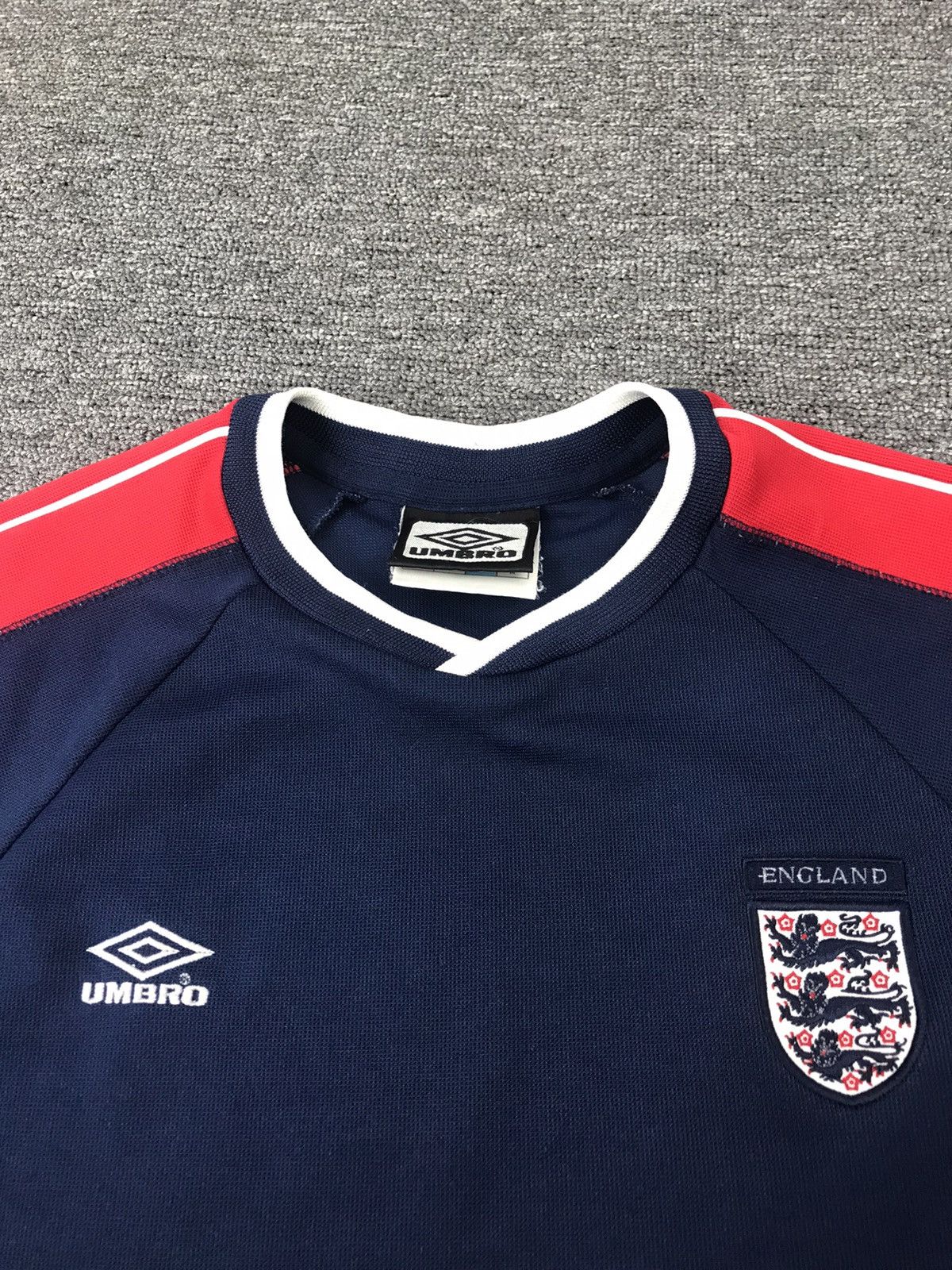 Umbro ENGLAND 1999 2000 2001 FOOTBALL SHIRT SOCCER JERSEY UMBRO,M Size US M / EU 48-50 / 2 - 5 Thumbnail