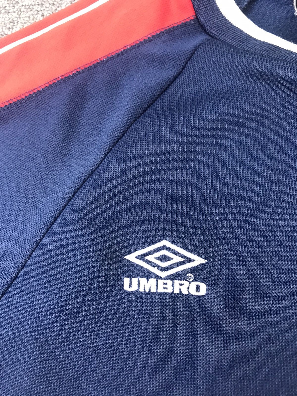 Umbro ENGLAND 1999 2000 2001 FOOTBALL SHIRT SOCCER JERSEY UMBRO,M Size US M / EU 48-50 / 2 - 4 Thumbnail