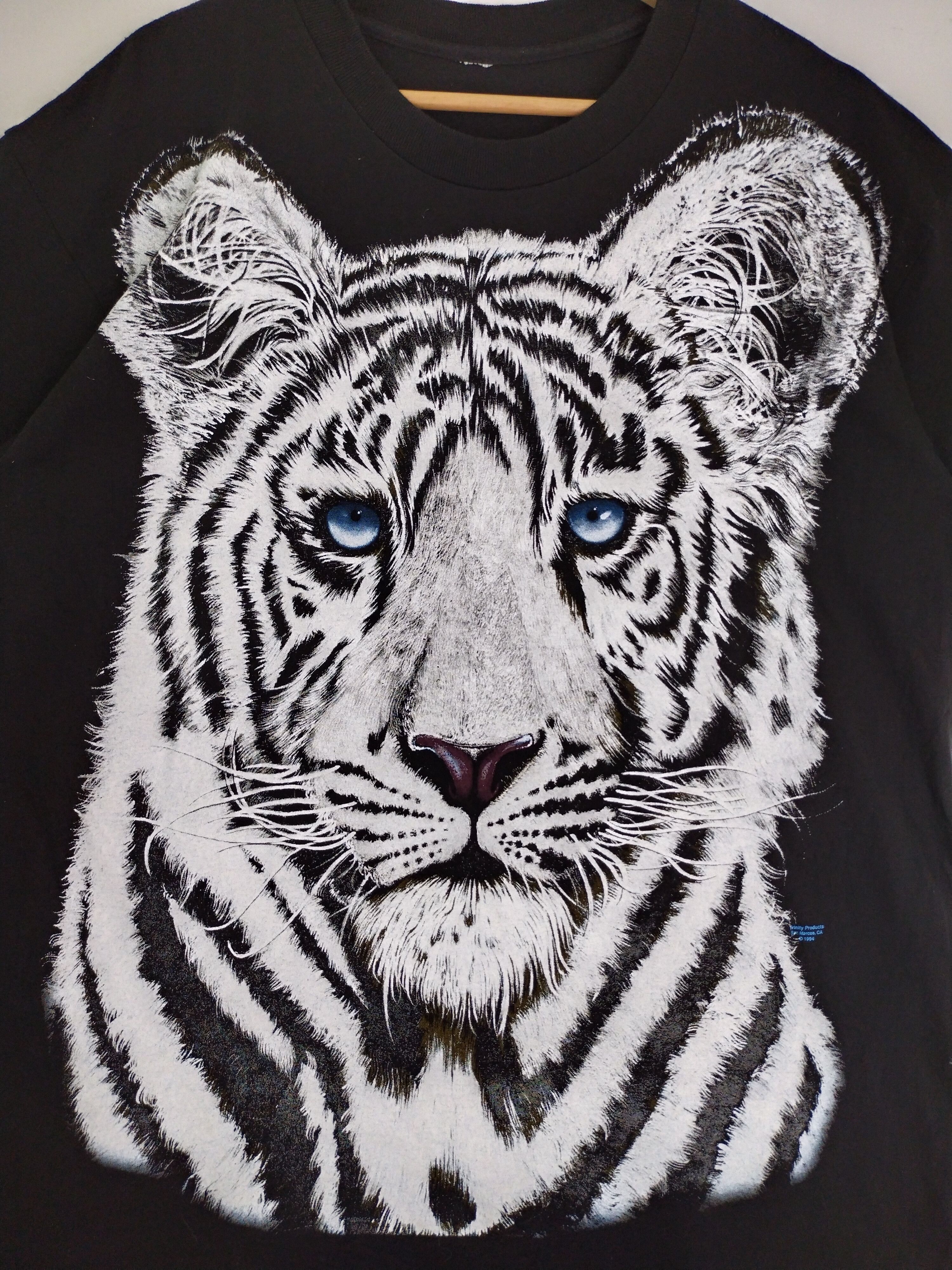 Vintage VINTAGE 90s WHITE TIGER BIG PRINT FRINITY PRODUCTS 1992 TEE Size US L / EU 52-54 / 3 - 3 Thumbnail