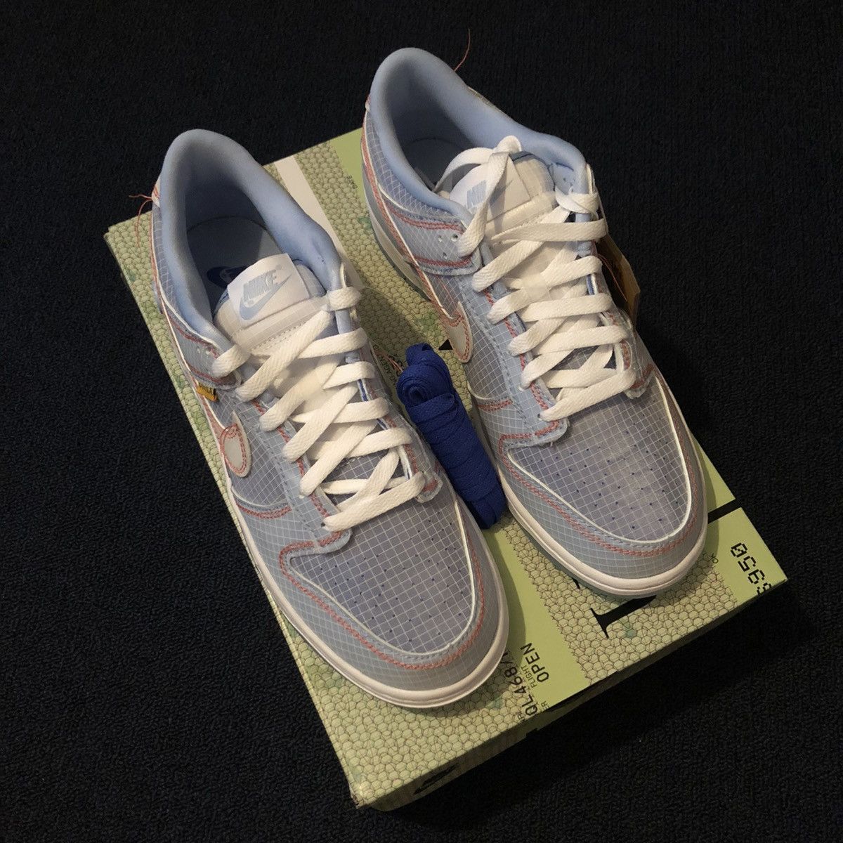 Nike Nike X Union Dunk Low Passport Pack Hyper Royal Shoes Size 8 Size US 8 / EU 41 - 1 Thumbnail