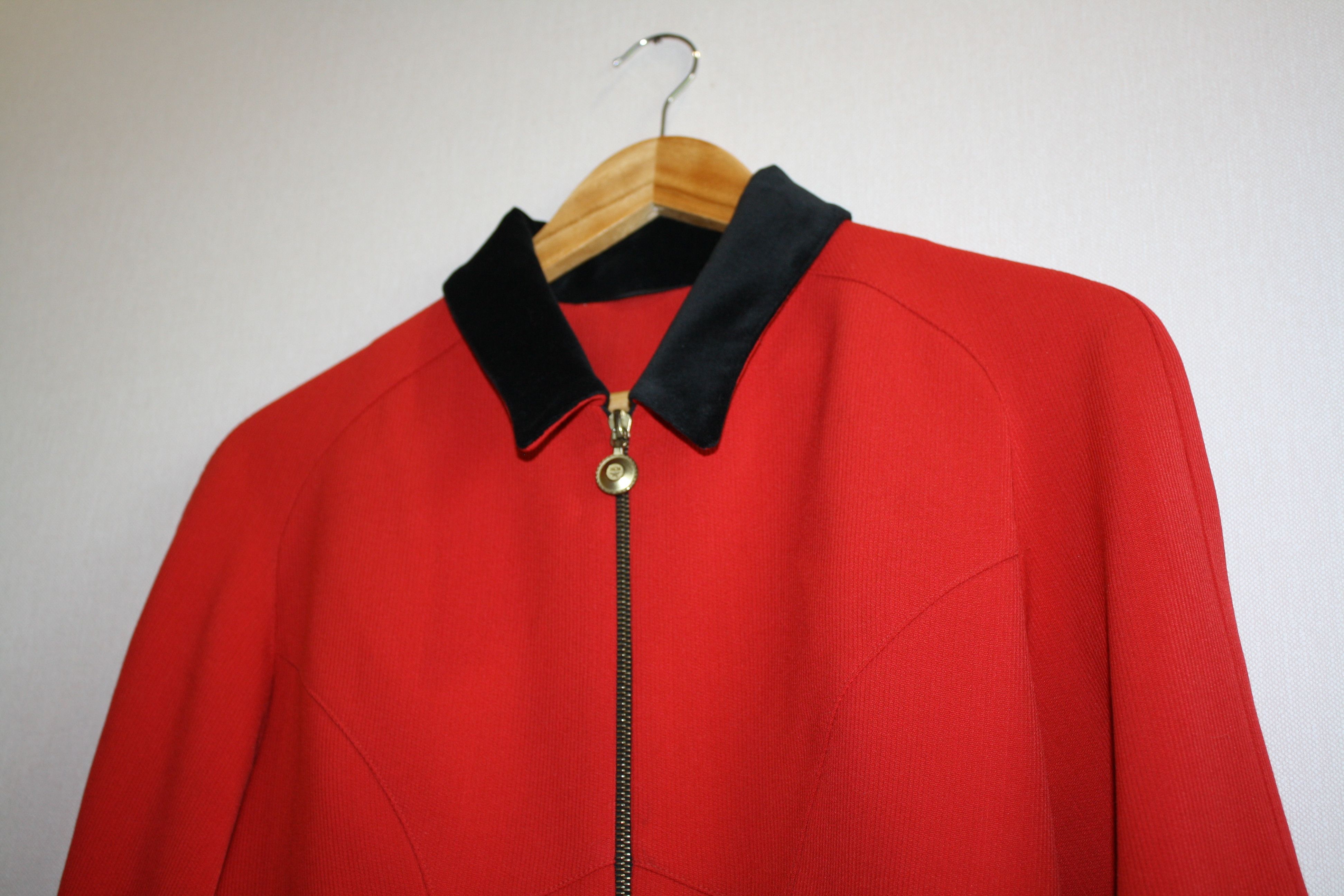 MCM MCM Vintage Red Avangard Jacket Blazer Zip Riri Size XS / US 0-2 / IT 36-38 - 7 Thumbnail