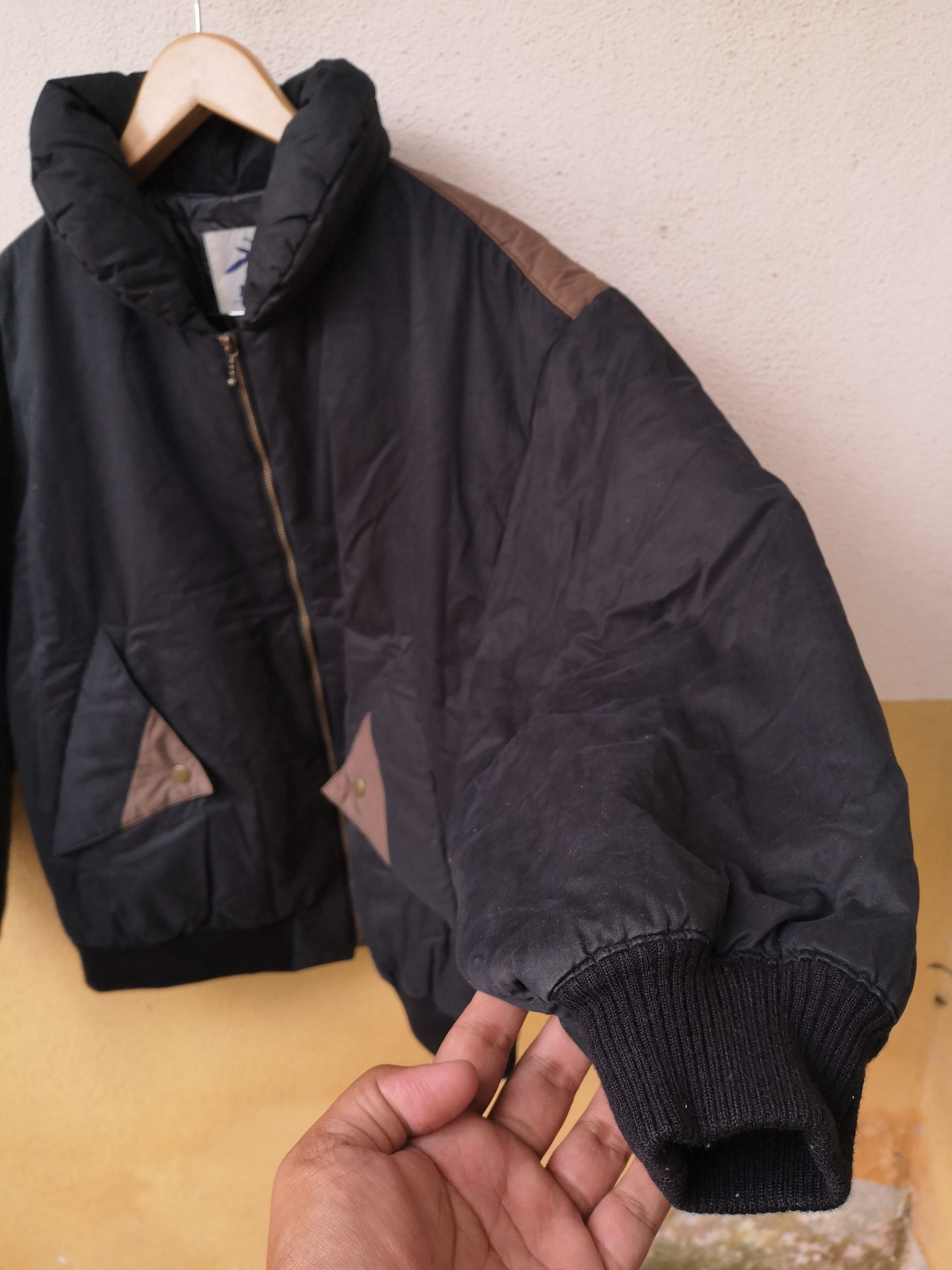 Hai Sporting Gear × Issey Miyake Vintage ISSEY MIYAKE HAI SPORTING GEAR Script Puffer Jacket Size US L / EU 52-54 / 3 - 8 Thumbnail