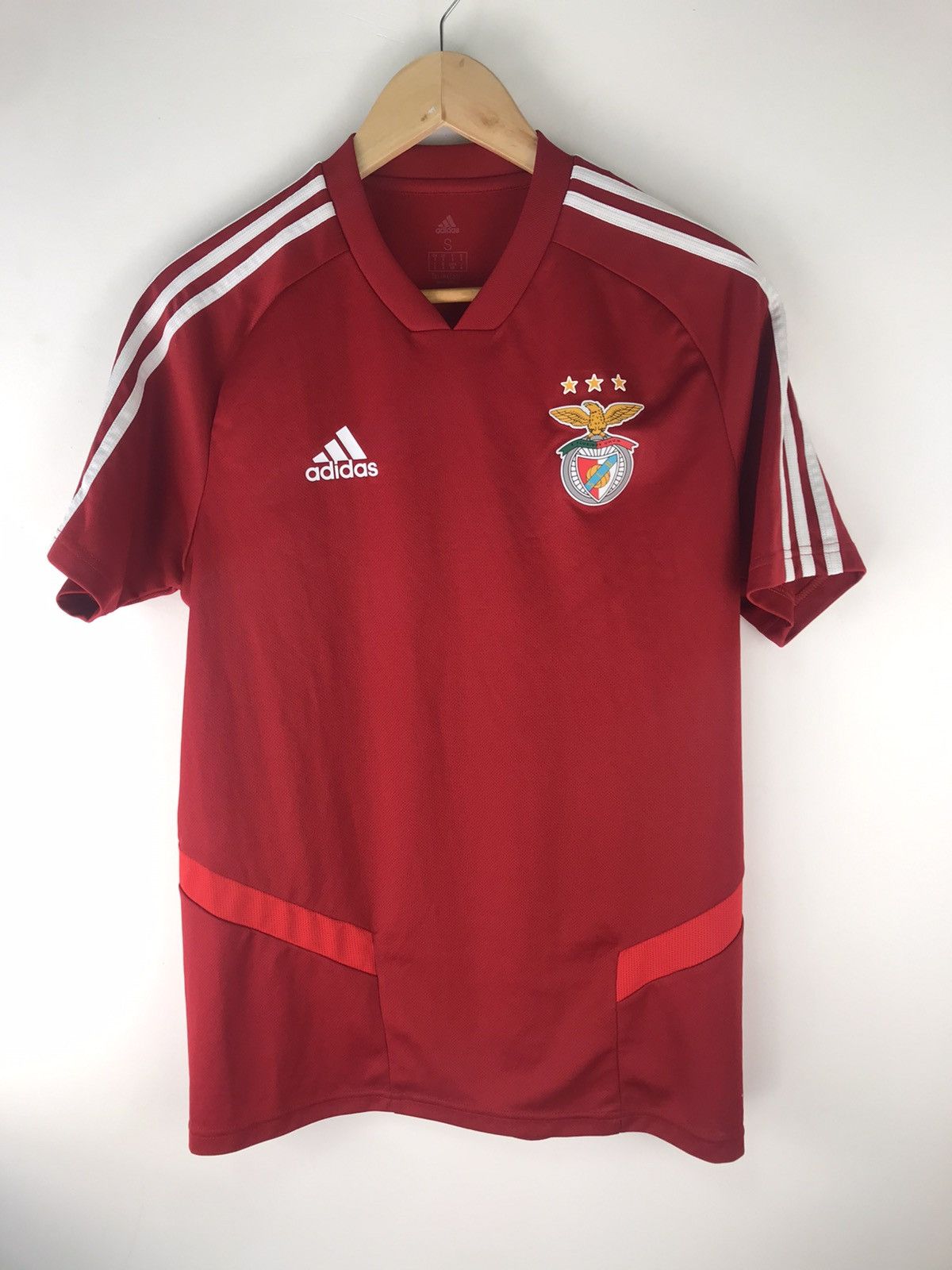 Adidas BENFICA FC 2017-2018 Adidas,Soccer Jersey,Training,Size S Size US S / EU 44-46 / 1 - 1 Thumbnail