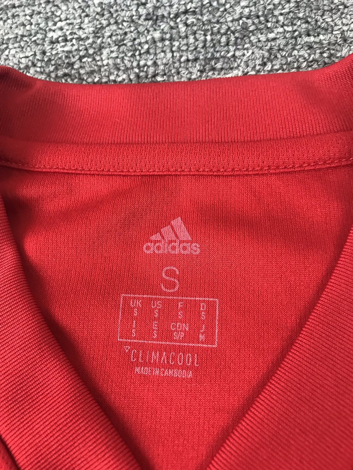 Adidas BENFICA FC 2017-2018 Adidas,Soccer Jersey,Training,Size S Size US S / EU 44-46 / 1 - 7 Thumbnail
