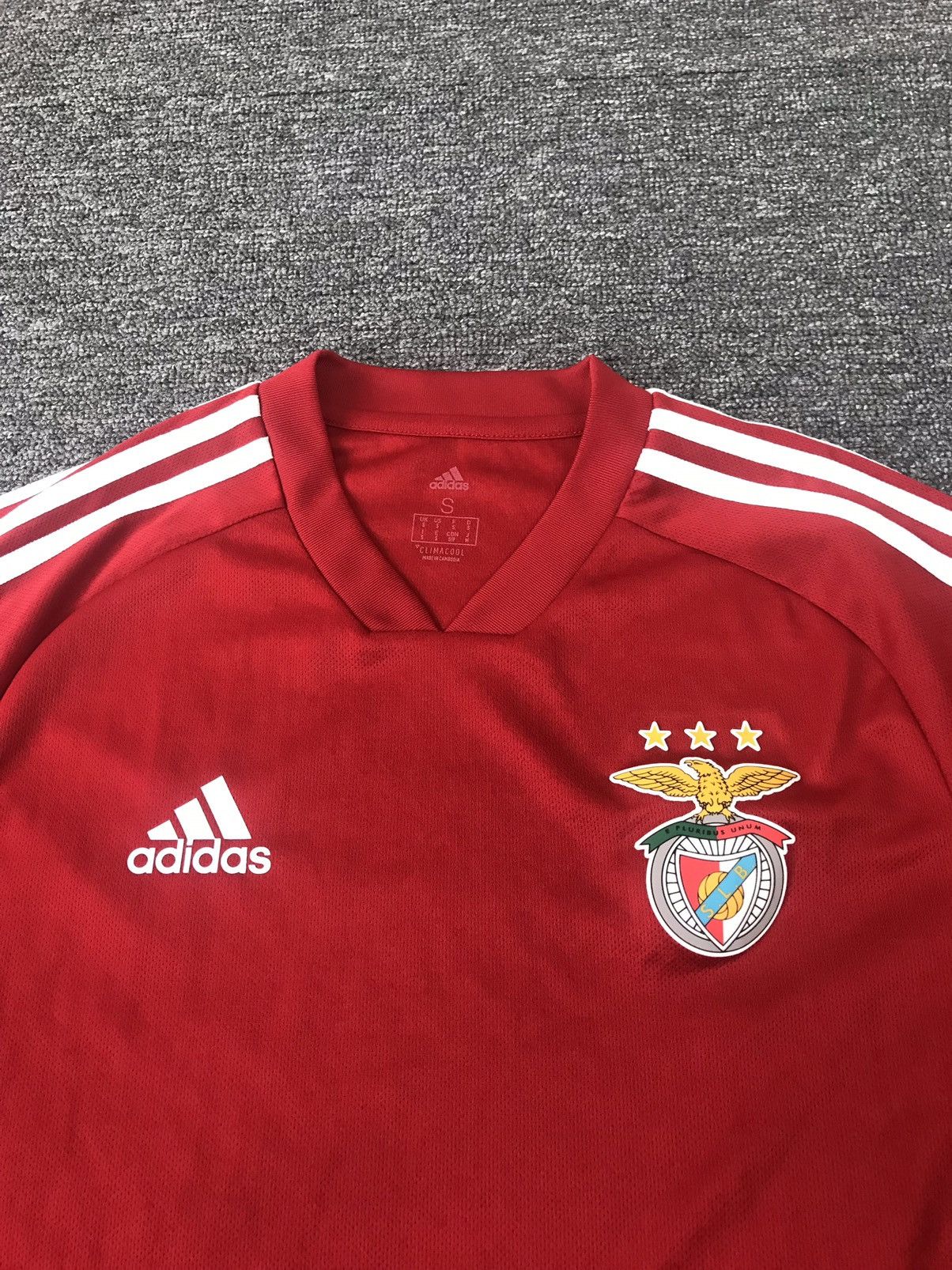 Adidas BENFICA FC 2017-2018 Adidas,Soccer Jersey,Training,Size S Size US S / EU 44-46 / 1 - 3 Thumbnail