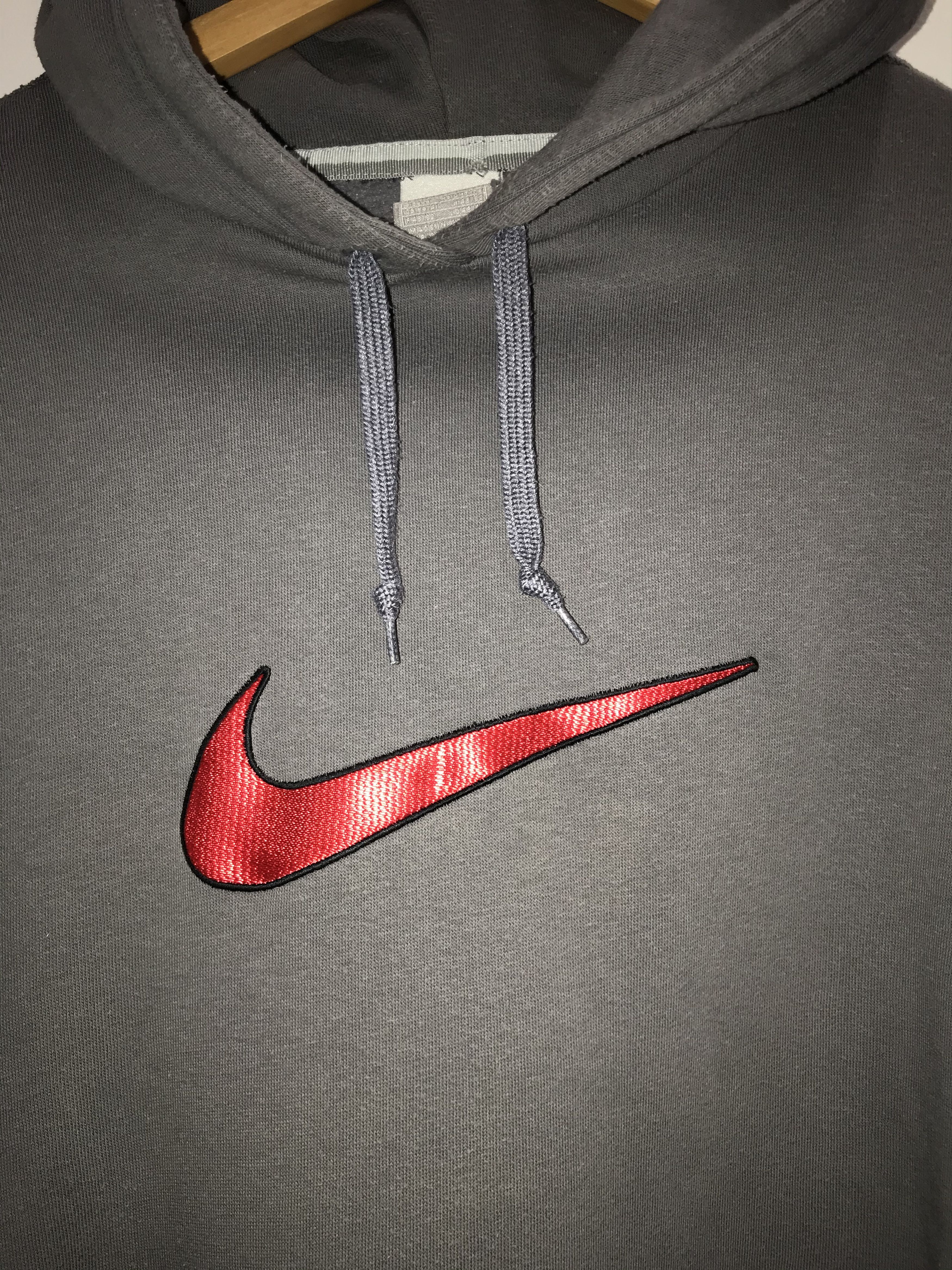 Nike Vintage Nike Big Logo Center Swoosh Hoodie Size US M / EU 48-50 / 2 - 8 Thumbnail