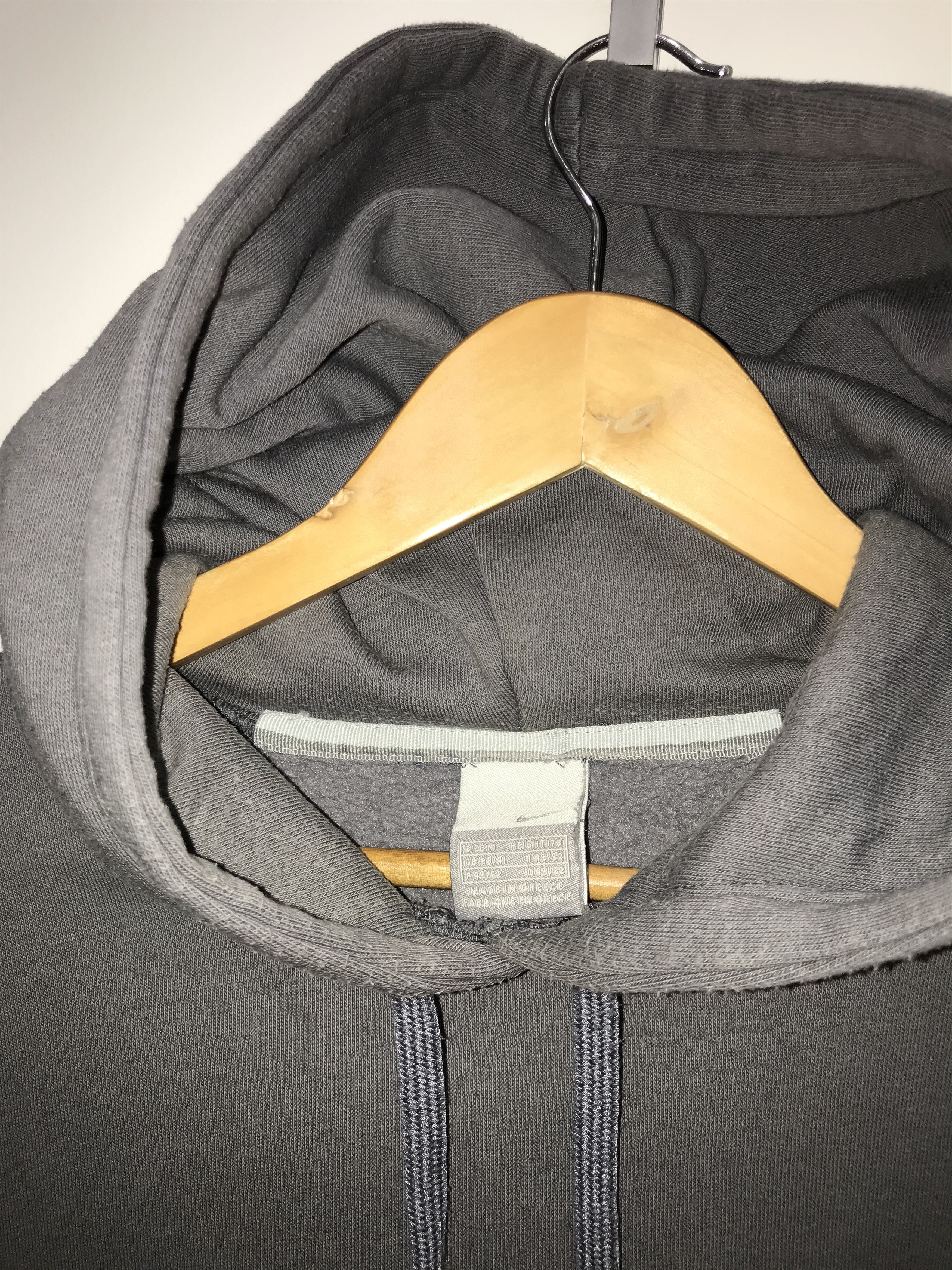 Nike Vintage Nike Big Logo Center Swoosh Hoodie Size US M / EU 48-50 / 2 - 7 Thumbnail
