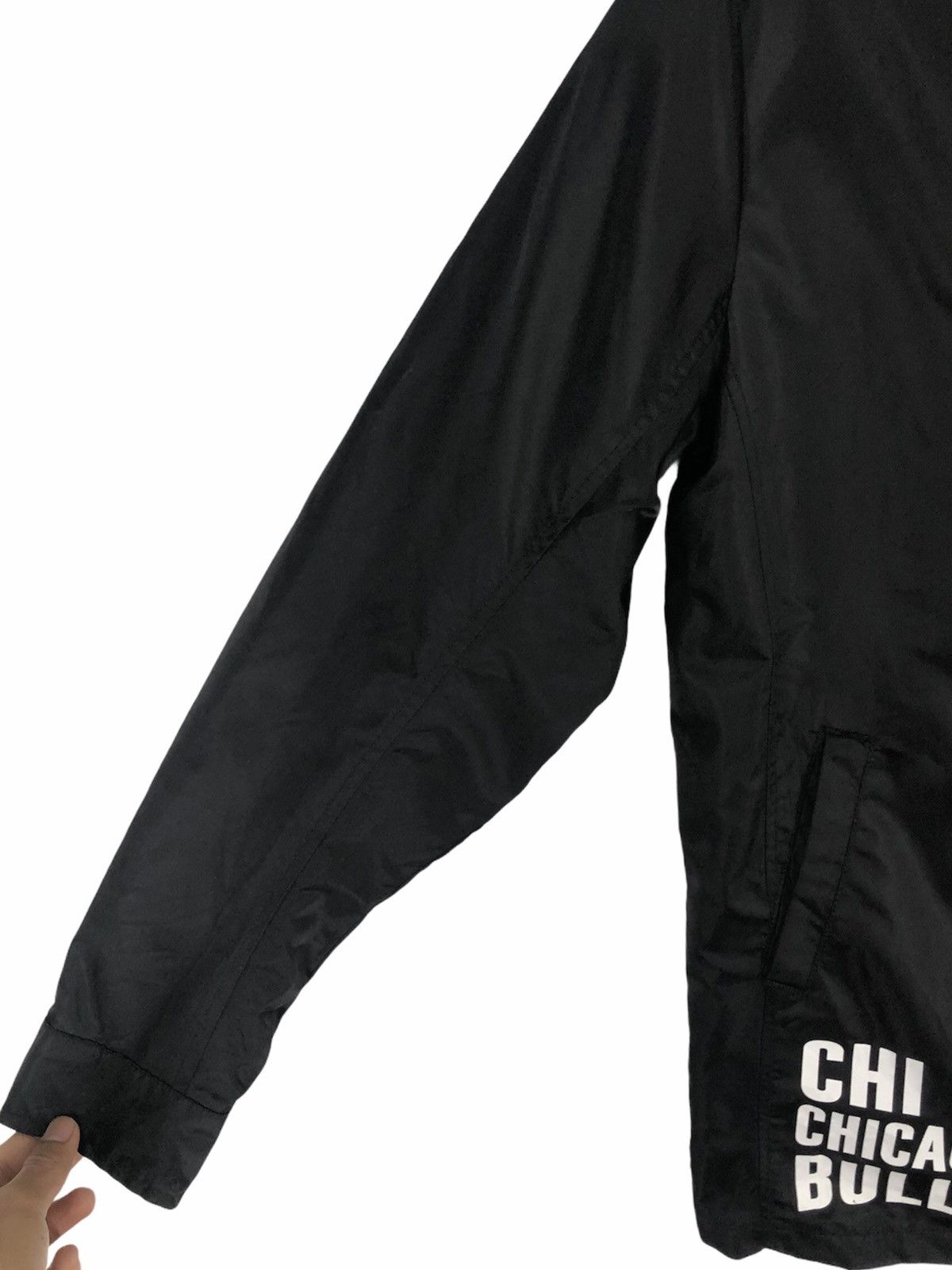 NBA NBA Chicago Bulls Coach Jacket - Black - Size M Size US M / EU 48-50 / 2 - 7 Thumbnail