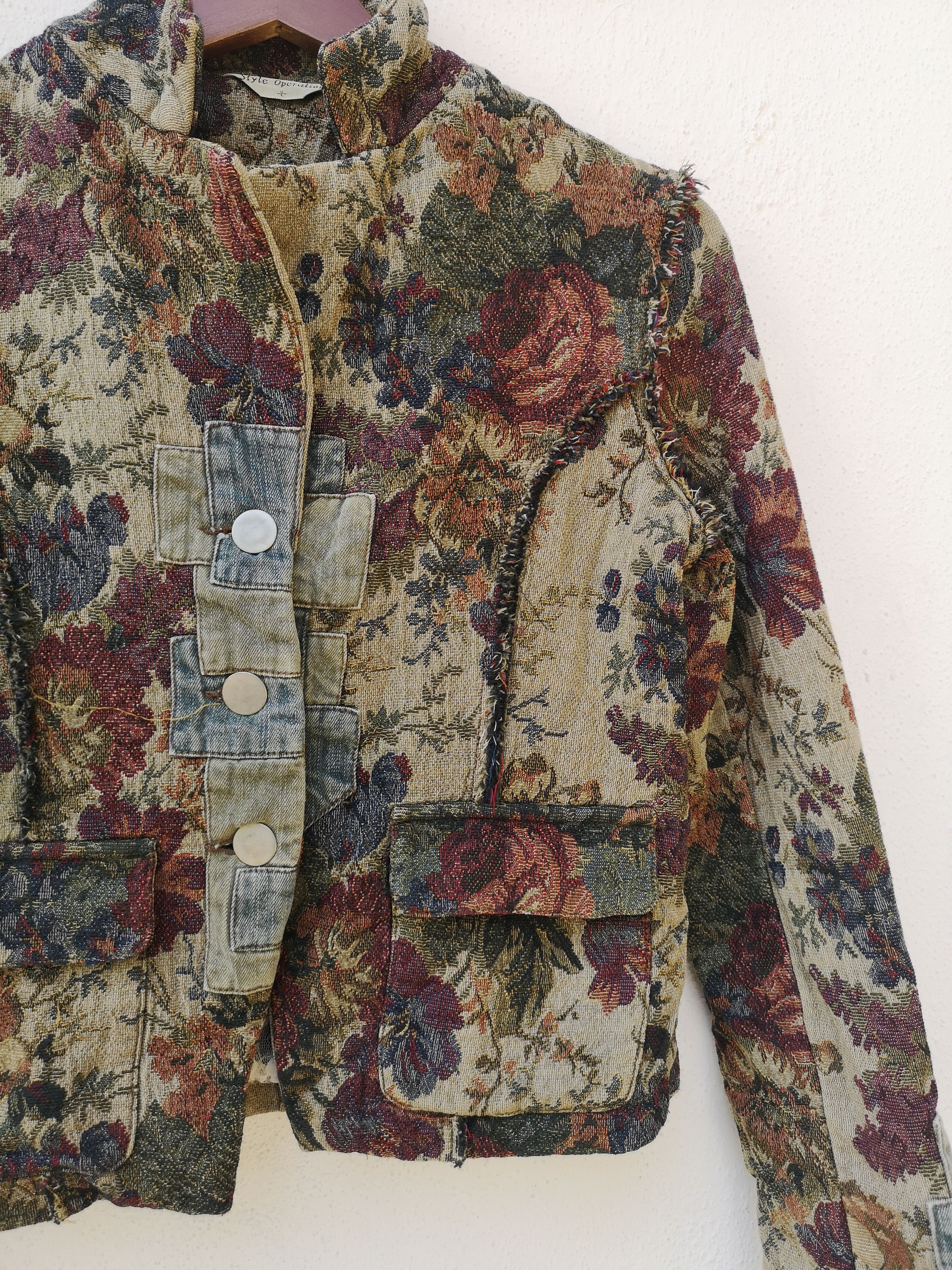 Japanese Brand 🔥Japanese Brand Cropped Pacthwork Floral Jacket Size M / US 6-8 / IT 42-44 - 3 Thumbnail