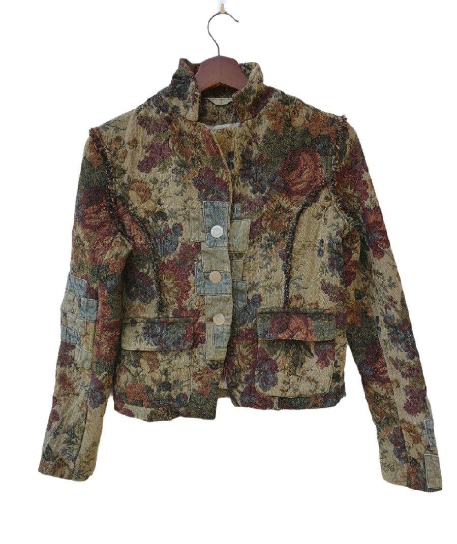 Japanese Brand 🔥Japanese Brand Cropped Pacthwork Floral Jacket Size M / US 6-8 / IT 42-44 - 1 Thumbnail