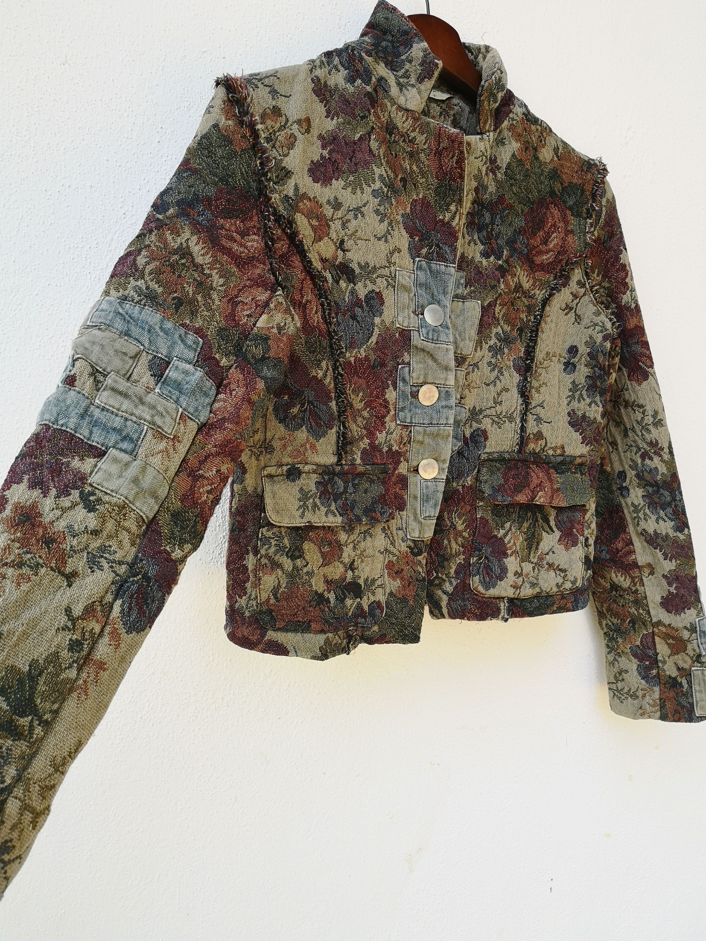 Japanese Brand 🔥Japanese Brand Cropped Pacthwork Floral Jacket Size M / US 6-8 / IT 42-44 - 4 Thumbnail