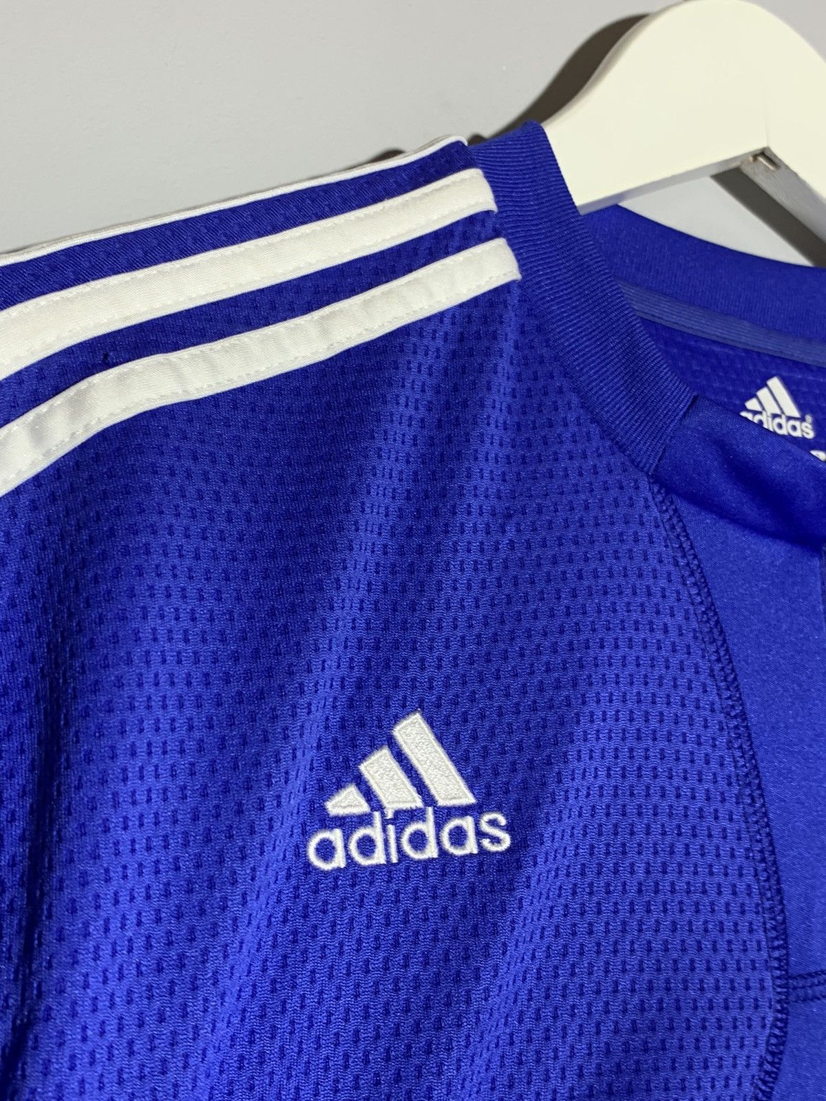 Adidas × Chelsea Soccer Chelsea Adidas 2009/10 Y2k Streetwear Home Football Shirt Size US M / EU 48-50 / 2 - 5 Thumbnail