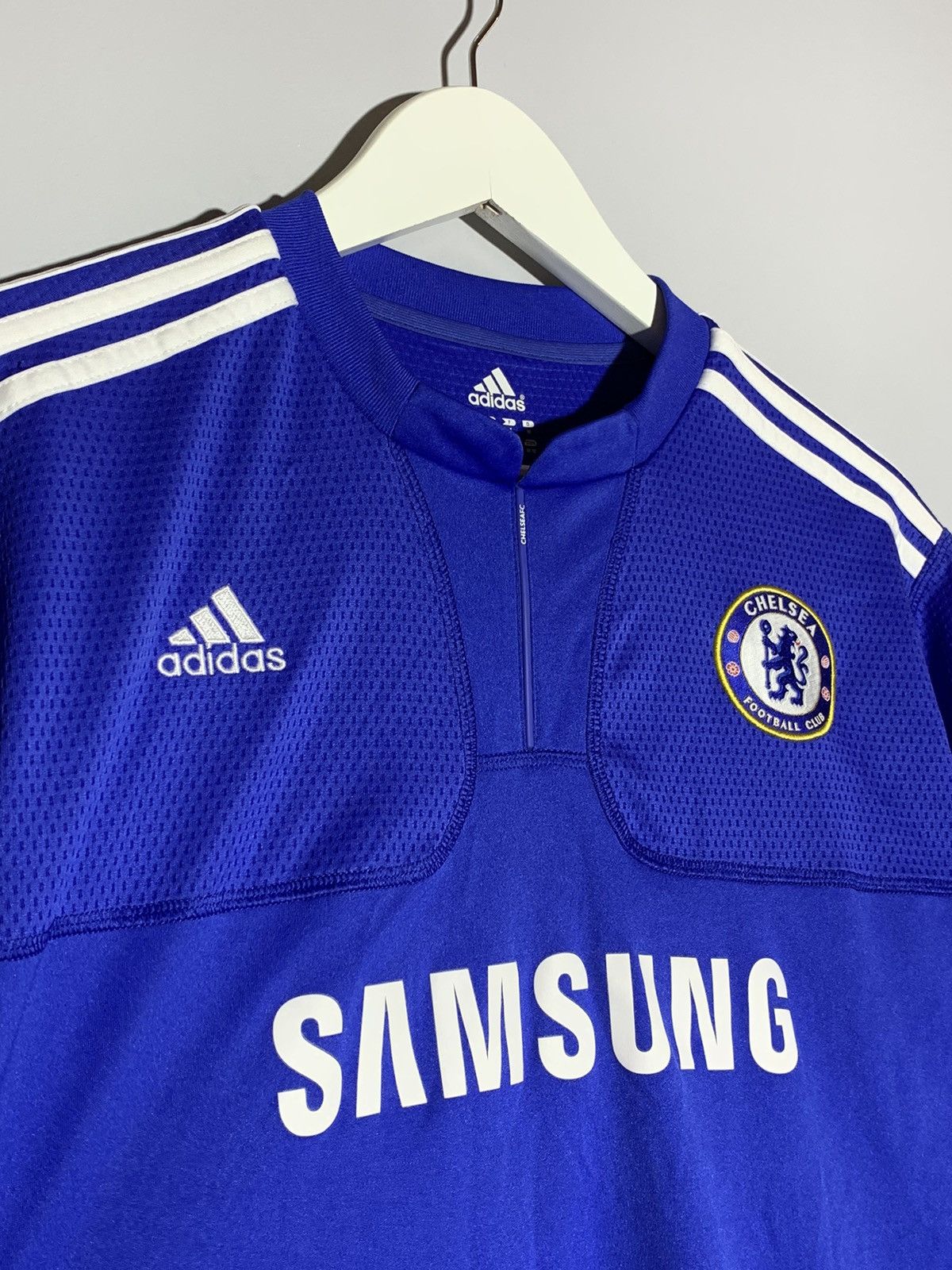 Adidas × Chelsea Soccer Chelsea Adidas 2009/10 Y2k Streetwear Home Football Shirt Size US M / EU 48-50 / 2 - 3 Thumbnail