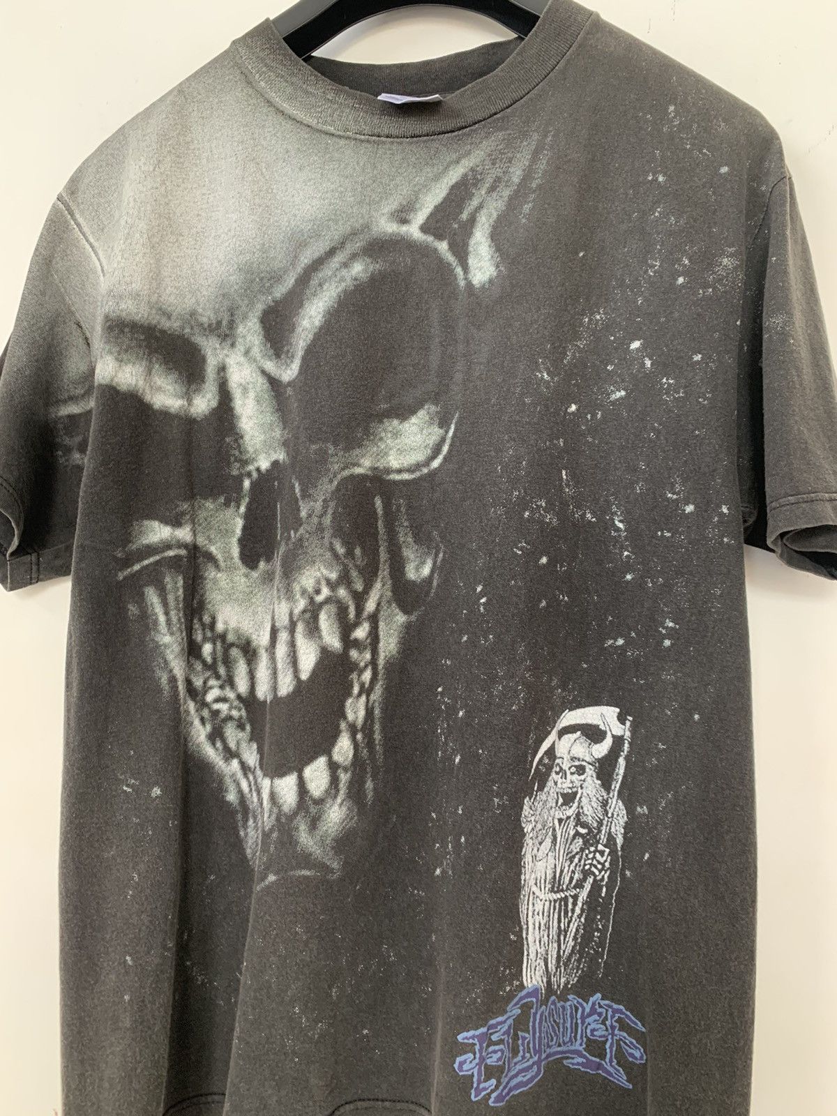 Vintage Vintage 90s Flysurf Skull All Over Print T-Shirt Size US L / EU 52-54 / 3 - 1 Thumbnail