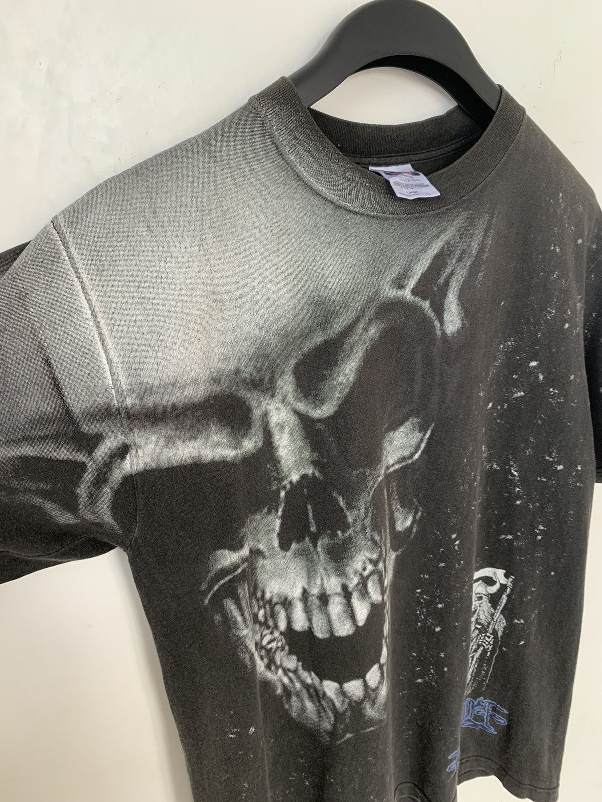 Vintage Vintage 90s Flysurf Skull All Over Print T-Shirt Size US L / EU 52-54 / 3 - 3 Thumbnail