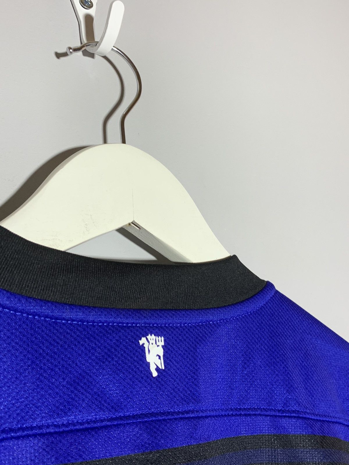Nike Manchester United Nike 2011/12 Y2k Streetwear Football Shirt Size US M / EU 48-50 / 2 - 7 Thumbnail