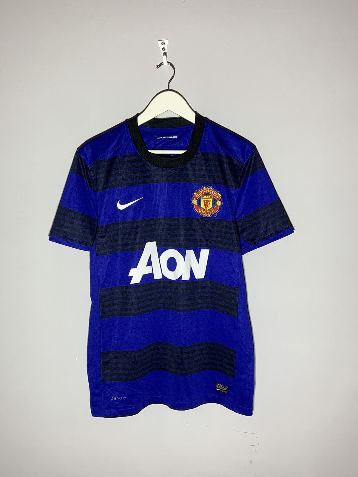 Nike Manchester United Nike 2011/12 Y2k Streetwear Football Shirt Size US M / EU 48-50 / 2 - 1 Thumbnail