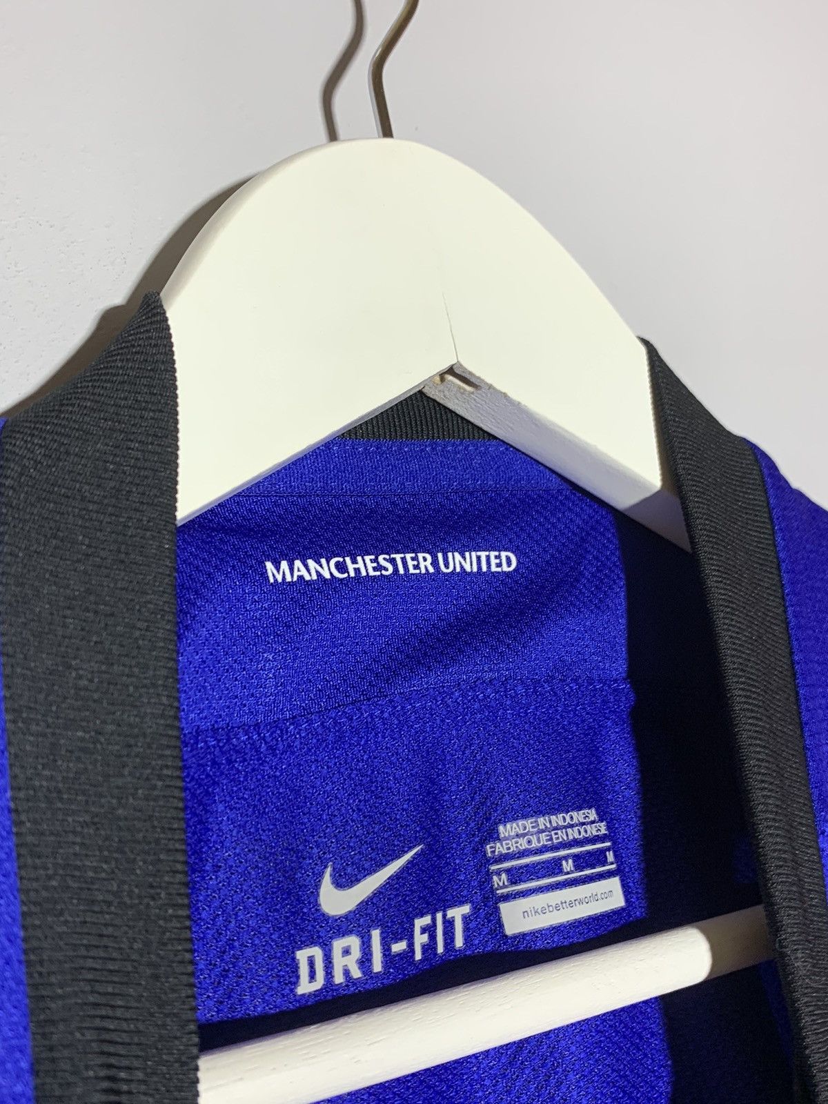 Nike Manchester United Nike 2011/12 Y2k Streetwear Football Shirt Size US M / EU 48-50 / 2 - 8 Thumbnail