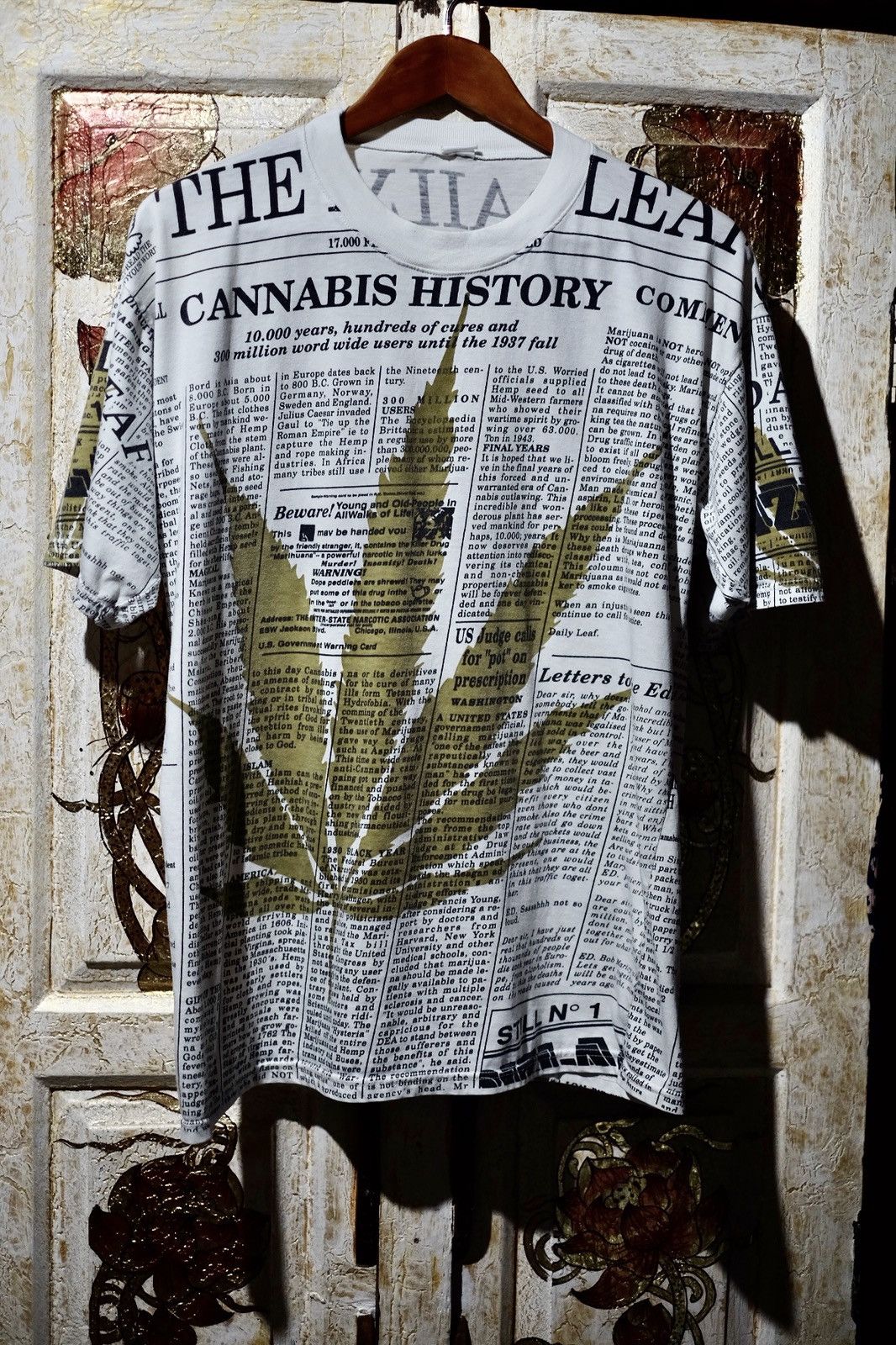 Vintage Vintage Cannabis History OVP size L Size US L / EU 52-54 / 3 - 1 Thumbnail