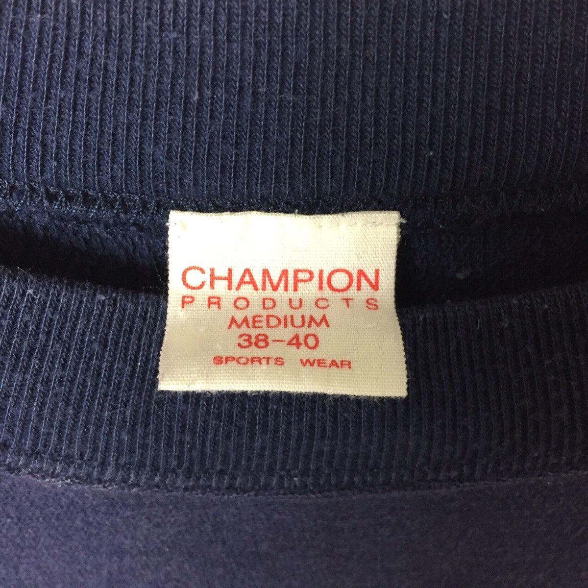 Champion Vintage Champion sweatshirt casual jumper pullover Size US M / EU 48-50 / 2 - 2 Thumbnail