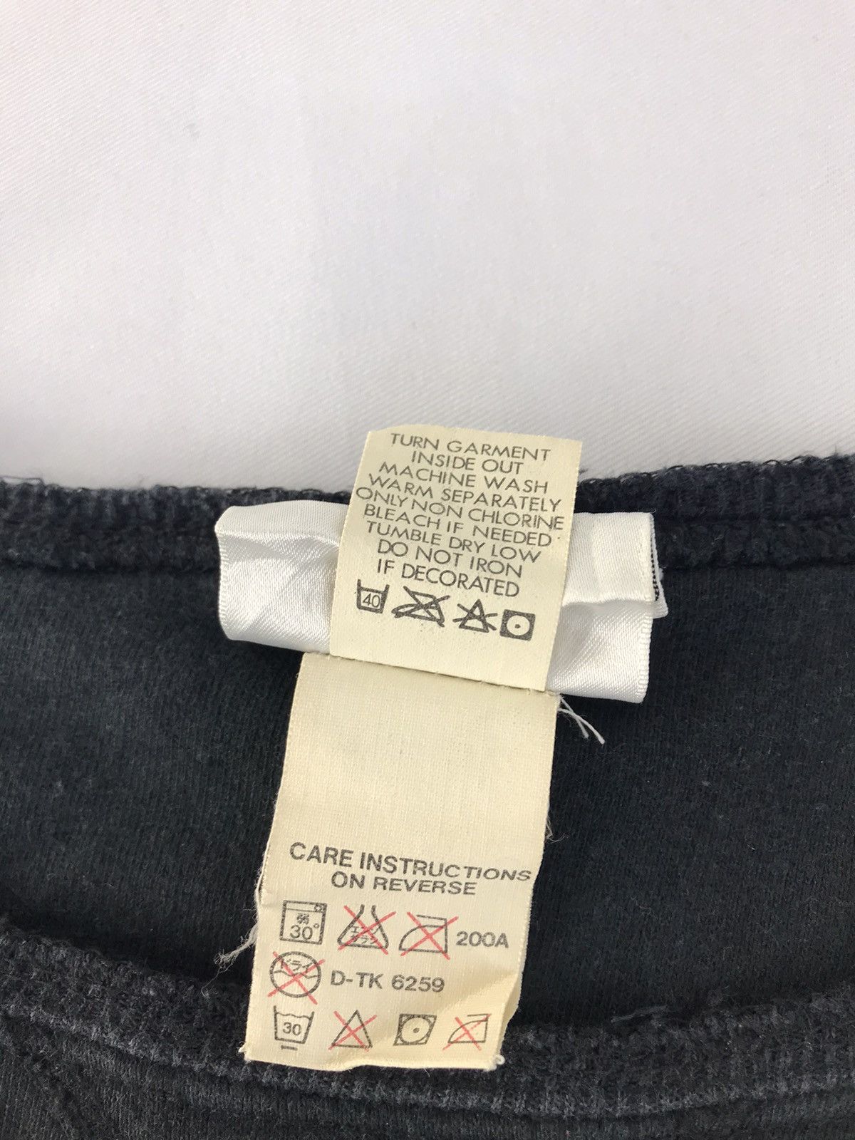 DKNY × Vintage DKNY USA Jeans Baggy Sweatshirt Crew Neck Size US L / EU 52-54 / 3 - 7 Thumbnail