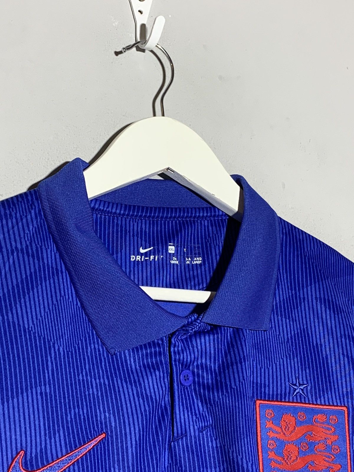 Nike England Nike Away 2020 Y2k Streetwear Football Shirt Size US XL / EU 56 / 4 - 5 Thumbnail