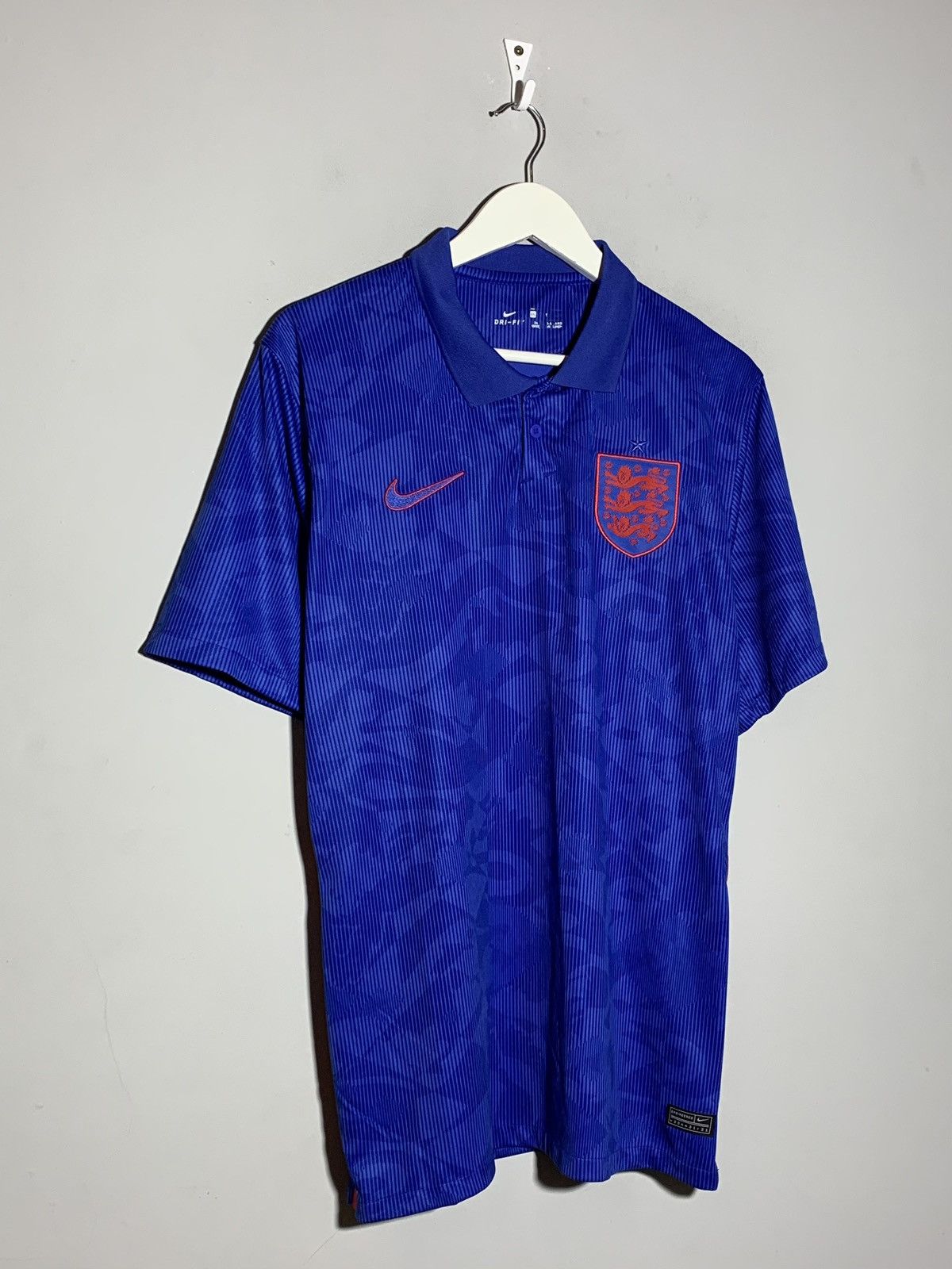 Nike England Nike Away 2020 Y2k Streetwear Football Shirt Size US XL / EU 56 / 4 - 2 Thumbnail