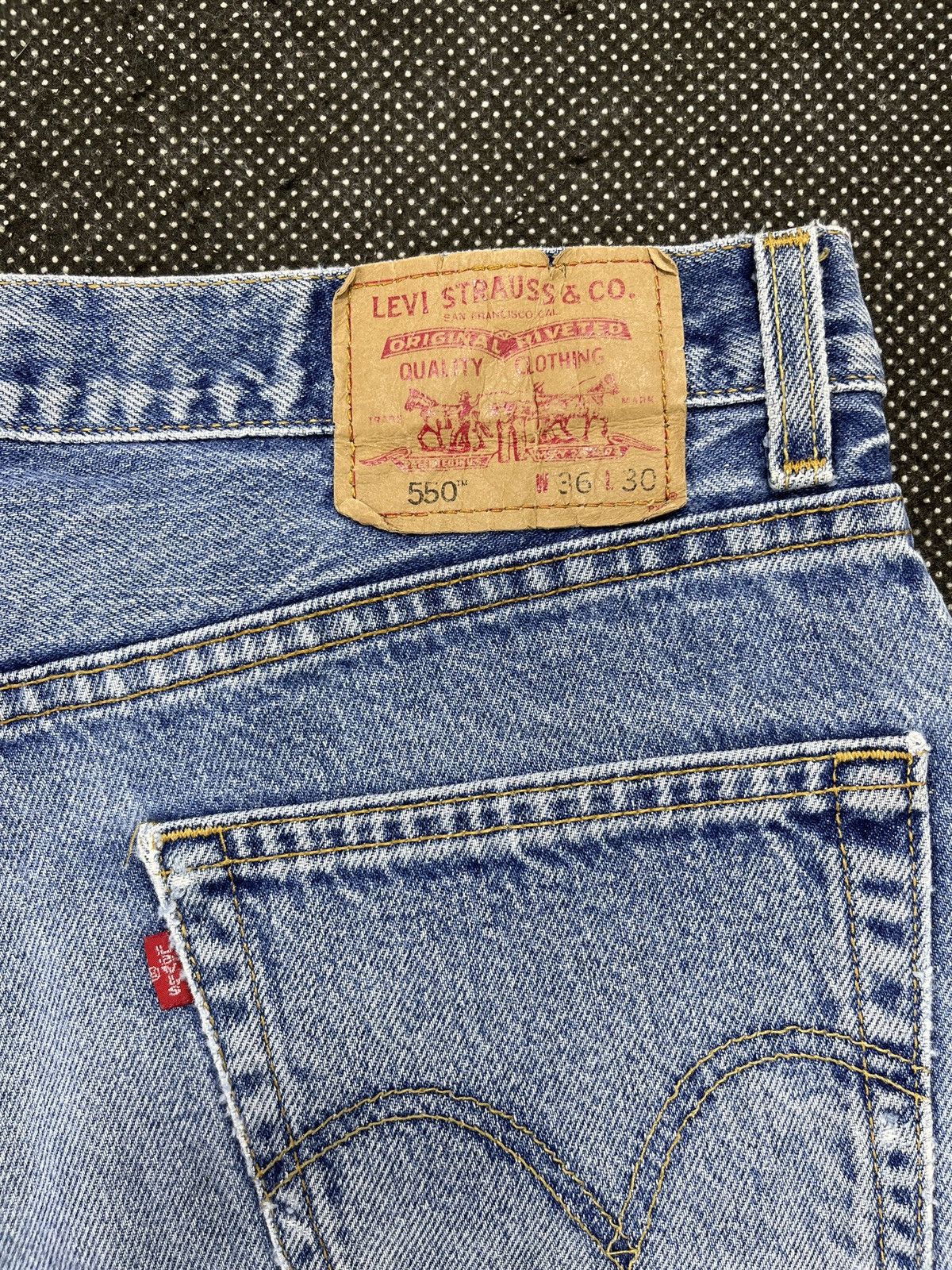 Levi's Vintage Levis 550 Stone Wash Jeans - J458 Size US 37 - 11 Thumbnail